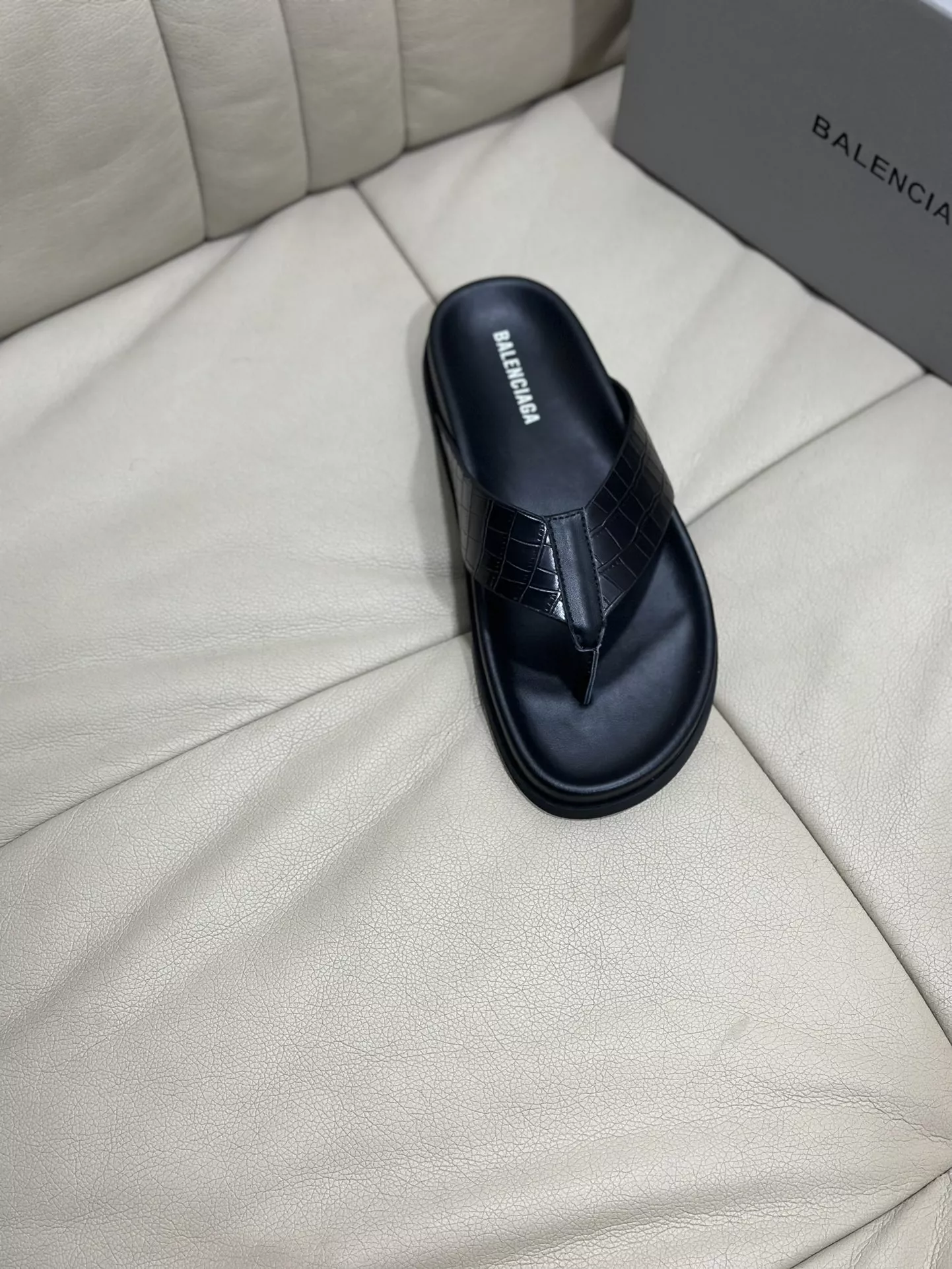 Modern 6306 Balenciaga Slippers For Men