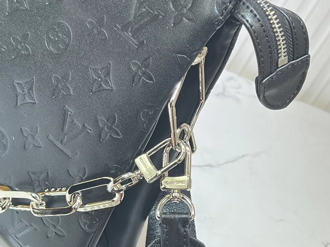 Modern 6528 Louis Vuitton AAA Quality Messenger Bags For Women
