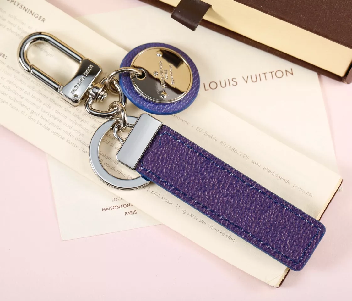 Modern 6683 Louis Vuitton LV Key Holder And Bag Buckle