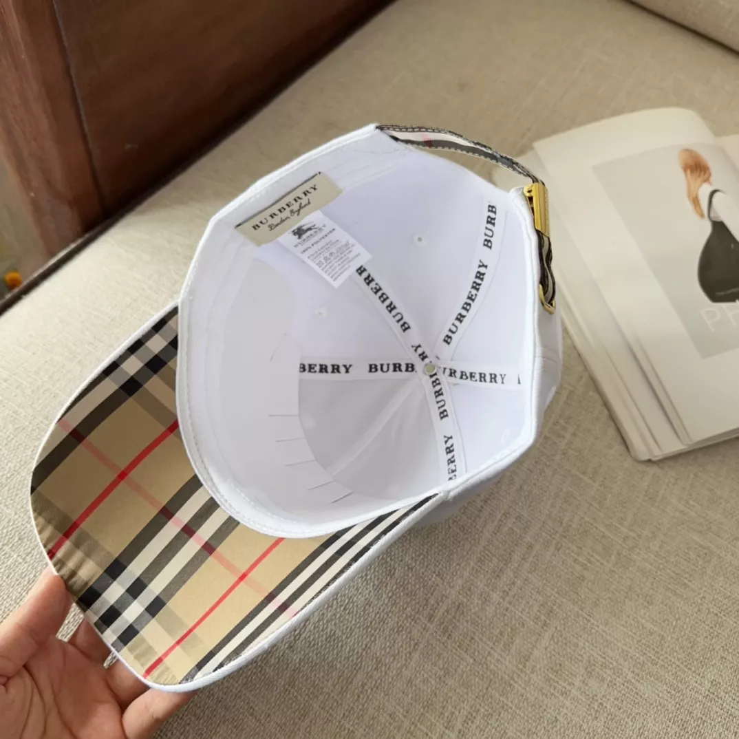 Modern 6922 Burberry Caps