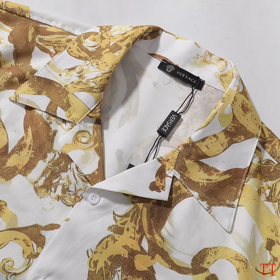 Modern 7194 Versace Tracksuits Short Sleeved For Men