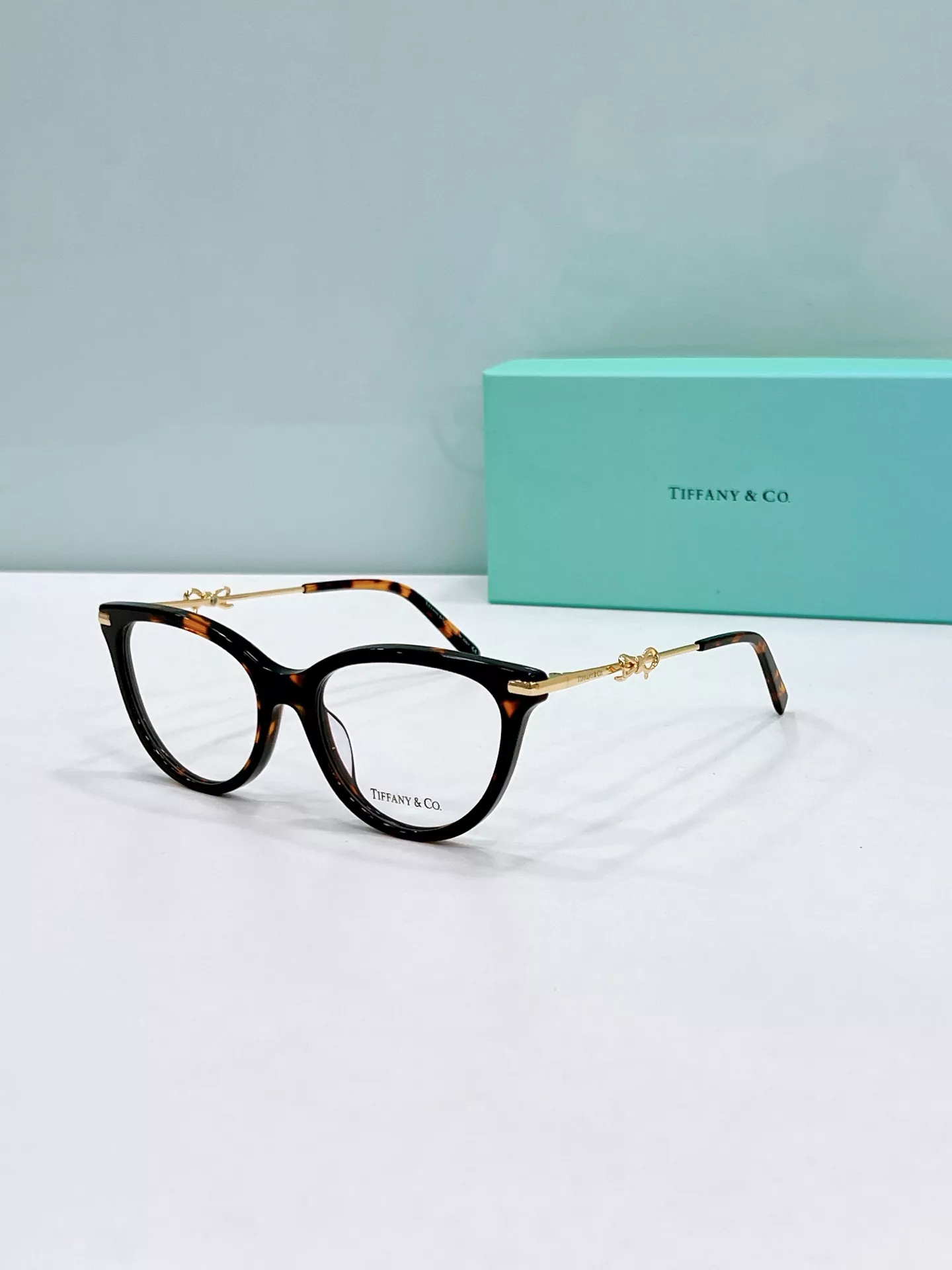 Modern 7204 Tiffany Goggles