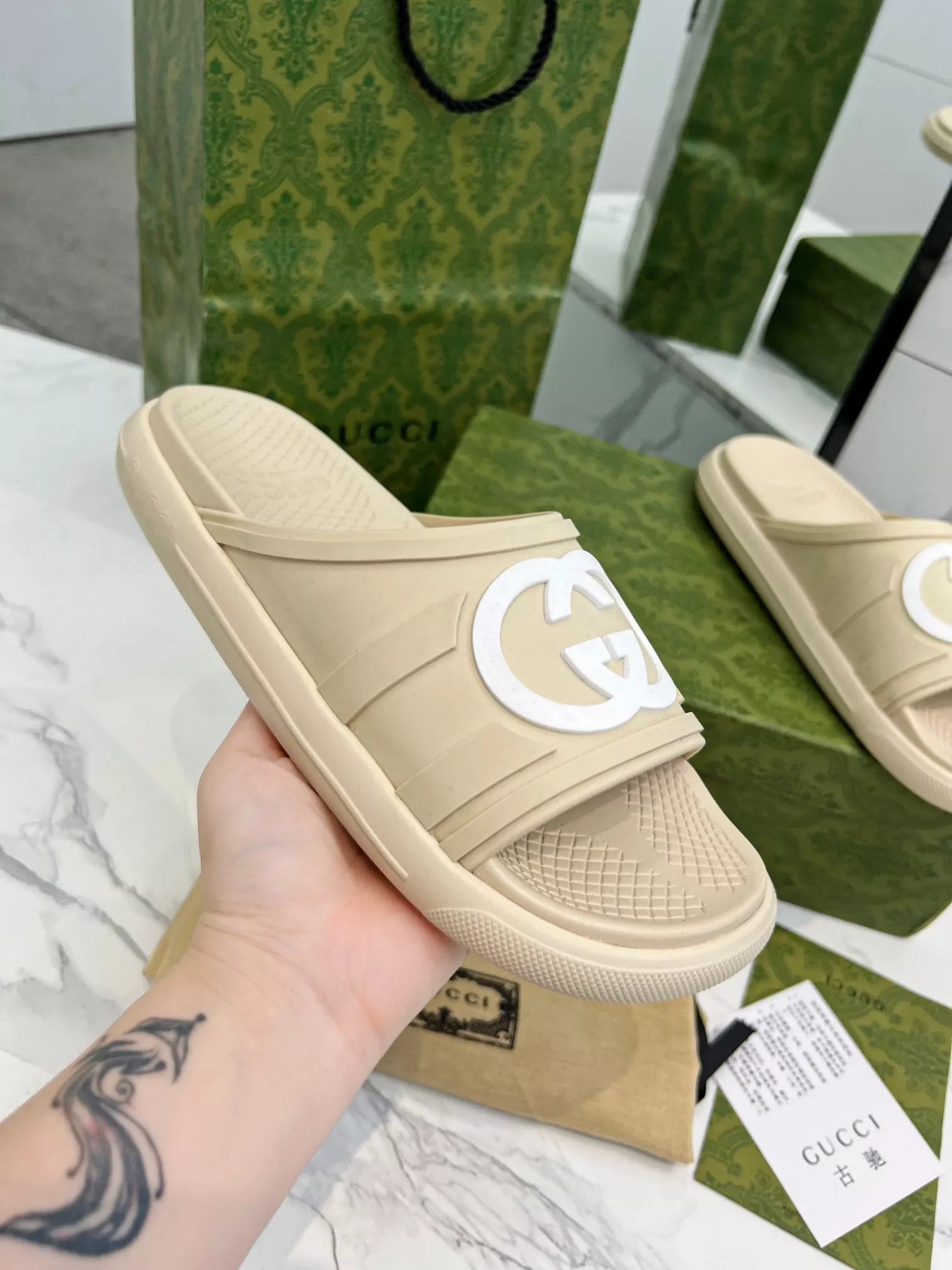 Modern 729 Gucci Slippers For Women