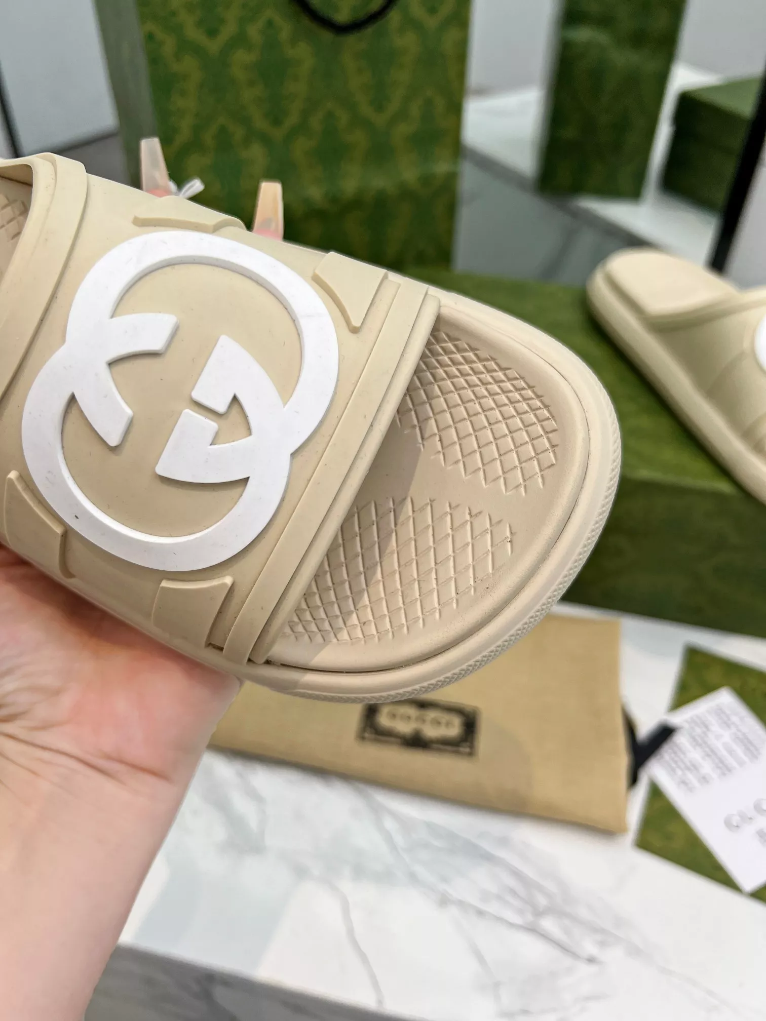 Modern 729 Gucci Slippers For Women