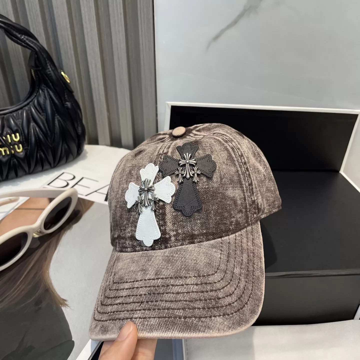 Modern 7298 Chrome Hearts Caps