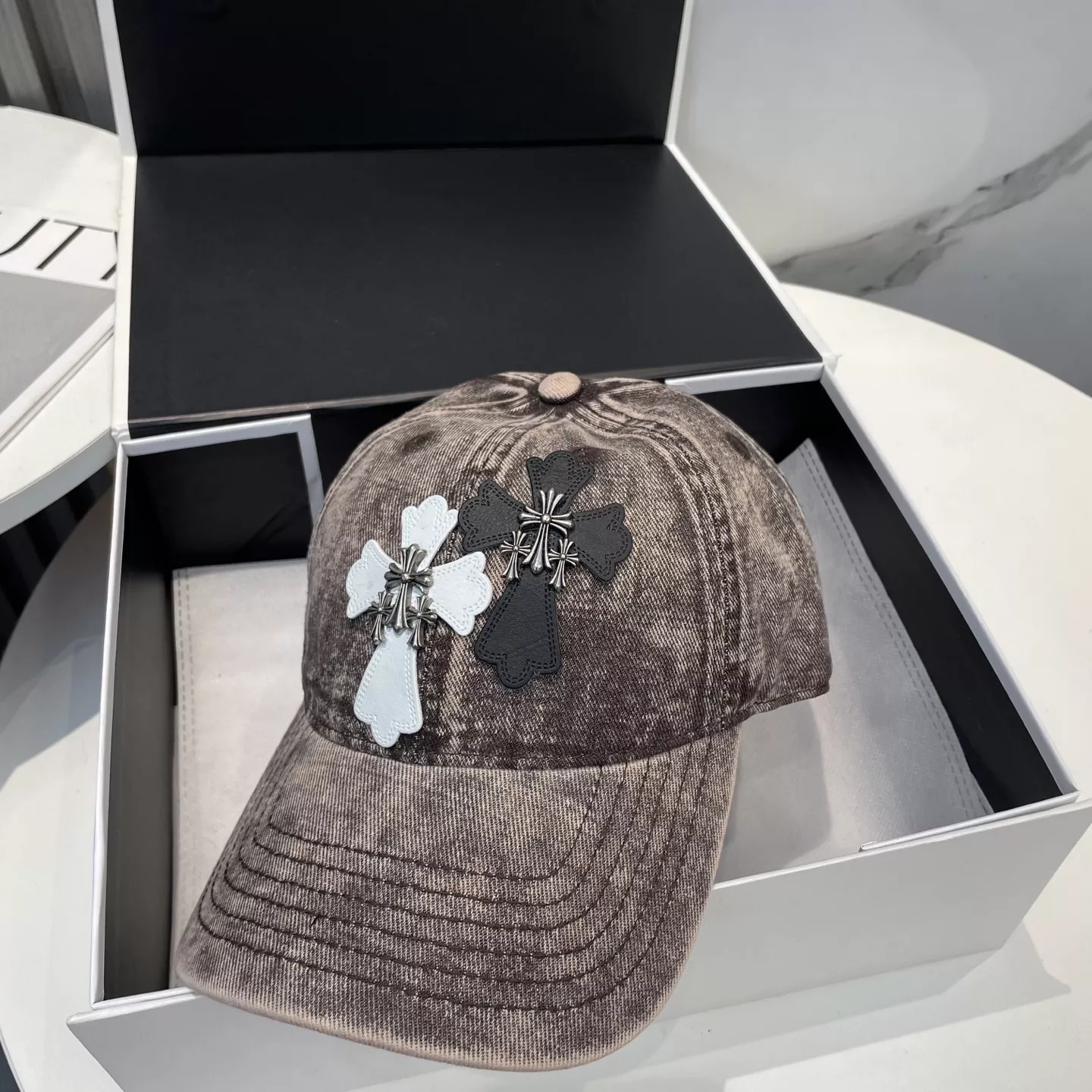Modern 7298 Chrome Hearts Caps