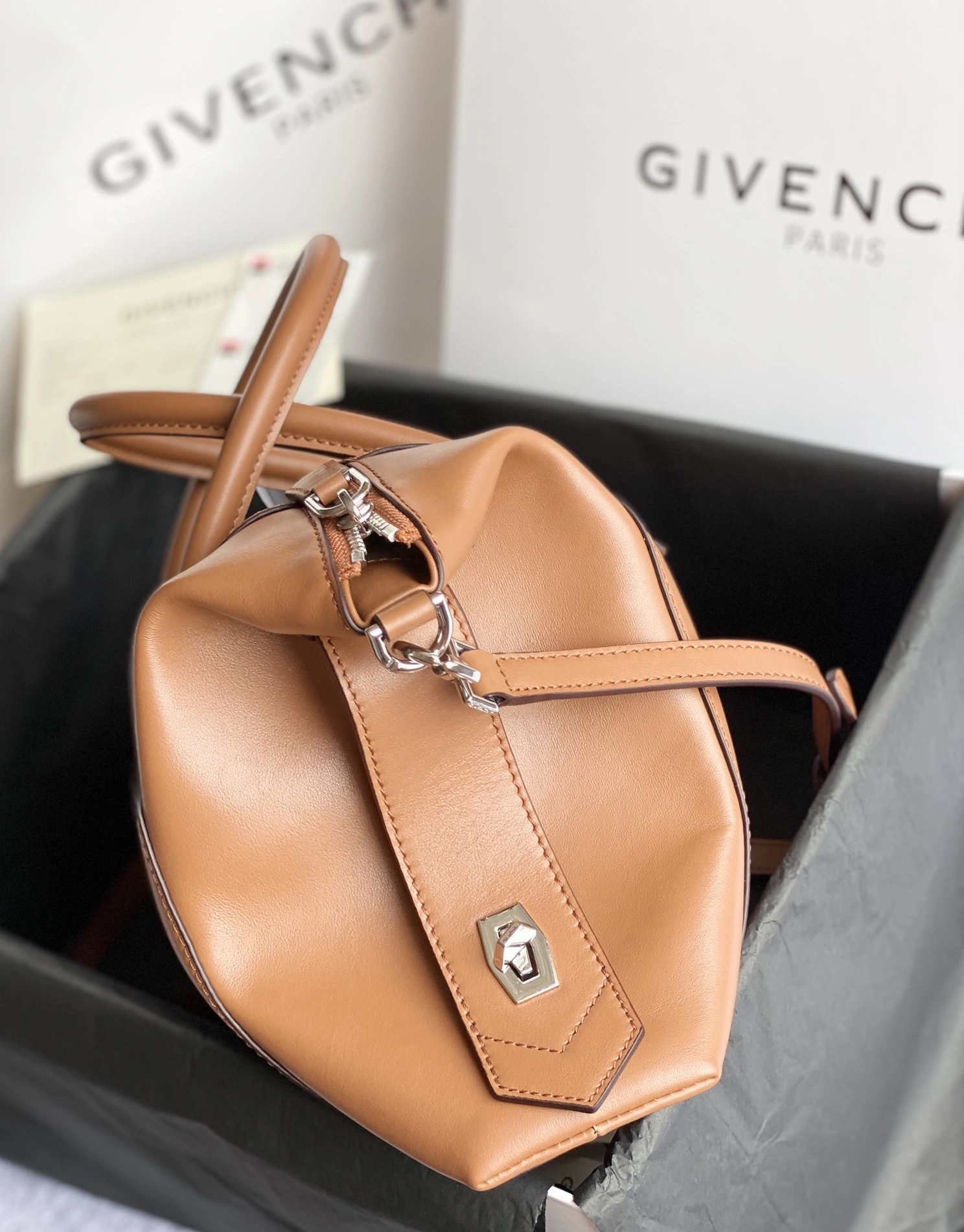 Modern 7493 Givenchy AAA Quality Handbags For Women