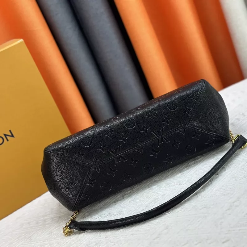 Modern 7547 Louis Vuitton AAA Quality Shoulder Bags For Women