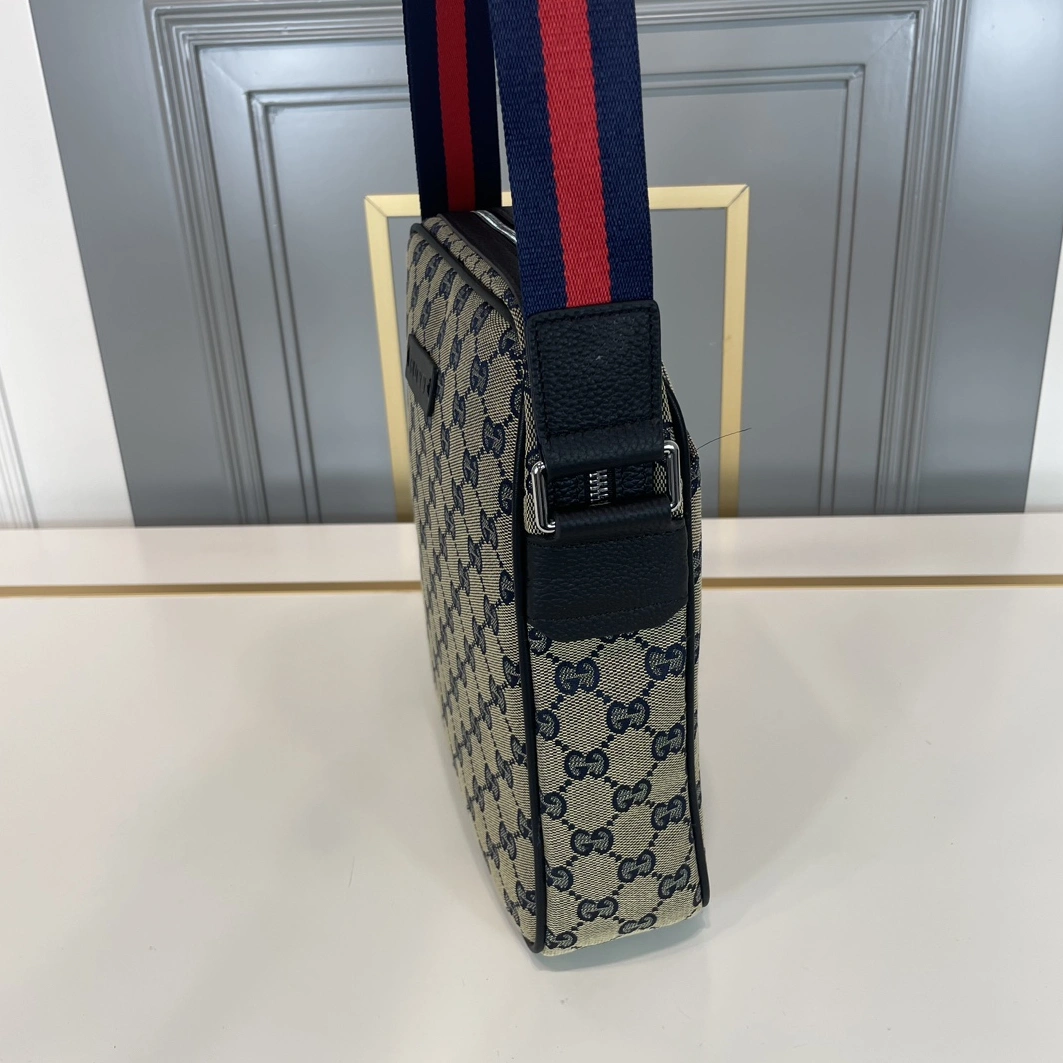 Modern 7667 Gucci AAA Man Messenger Bags