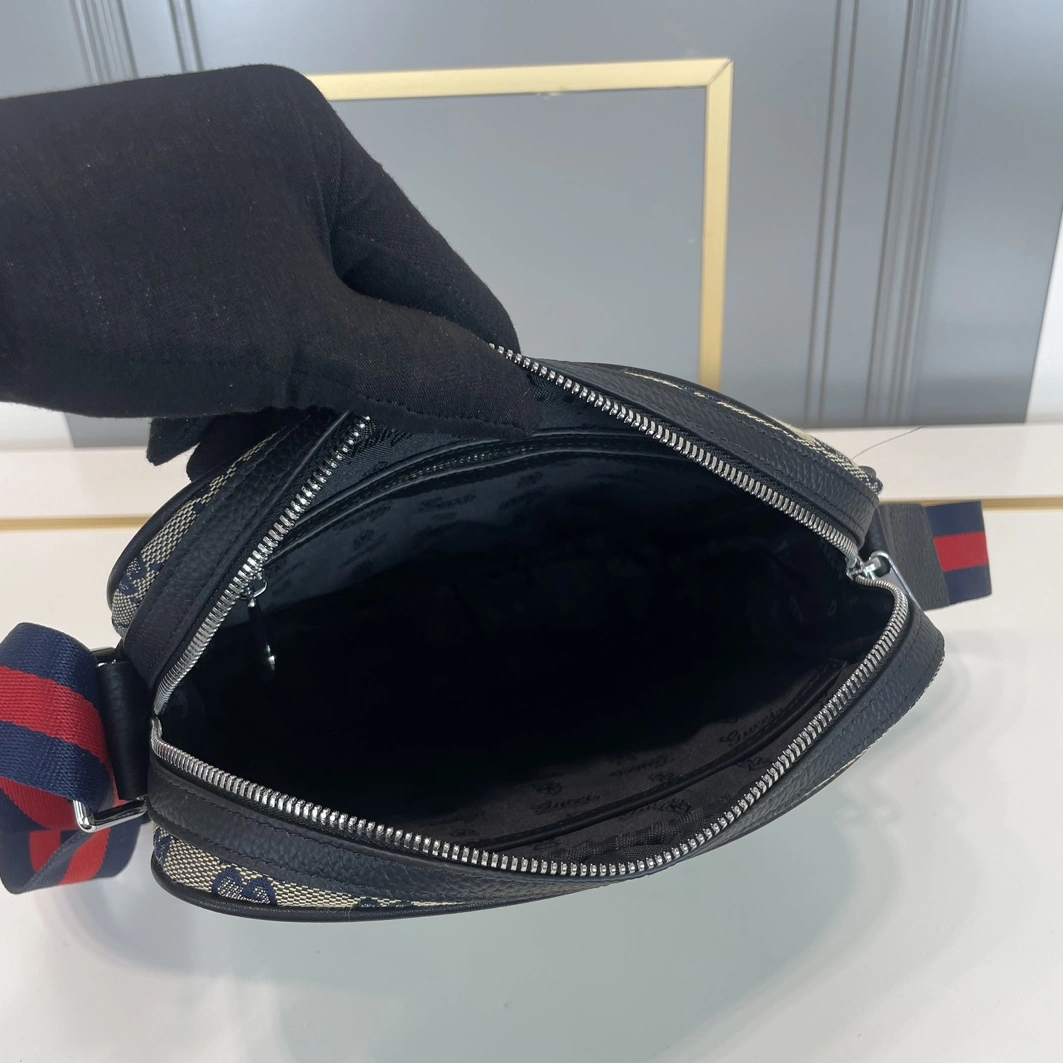 Modern 7667 Gucci AAA Man Messenger Bags