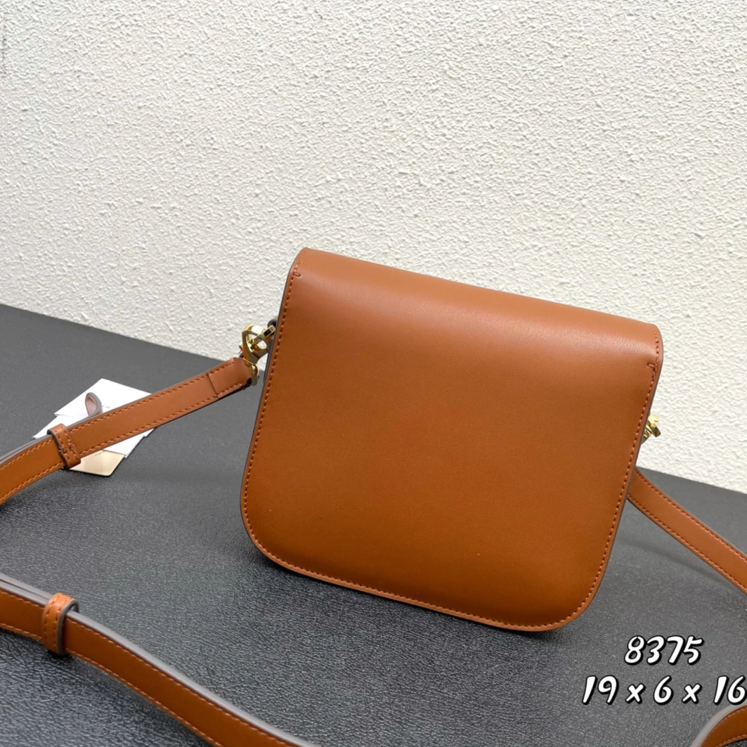 Modern 7751 Burberry AAA Quality Messenger Bags For Women