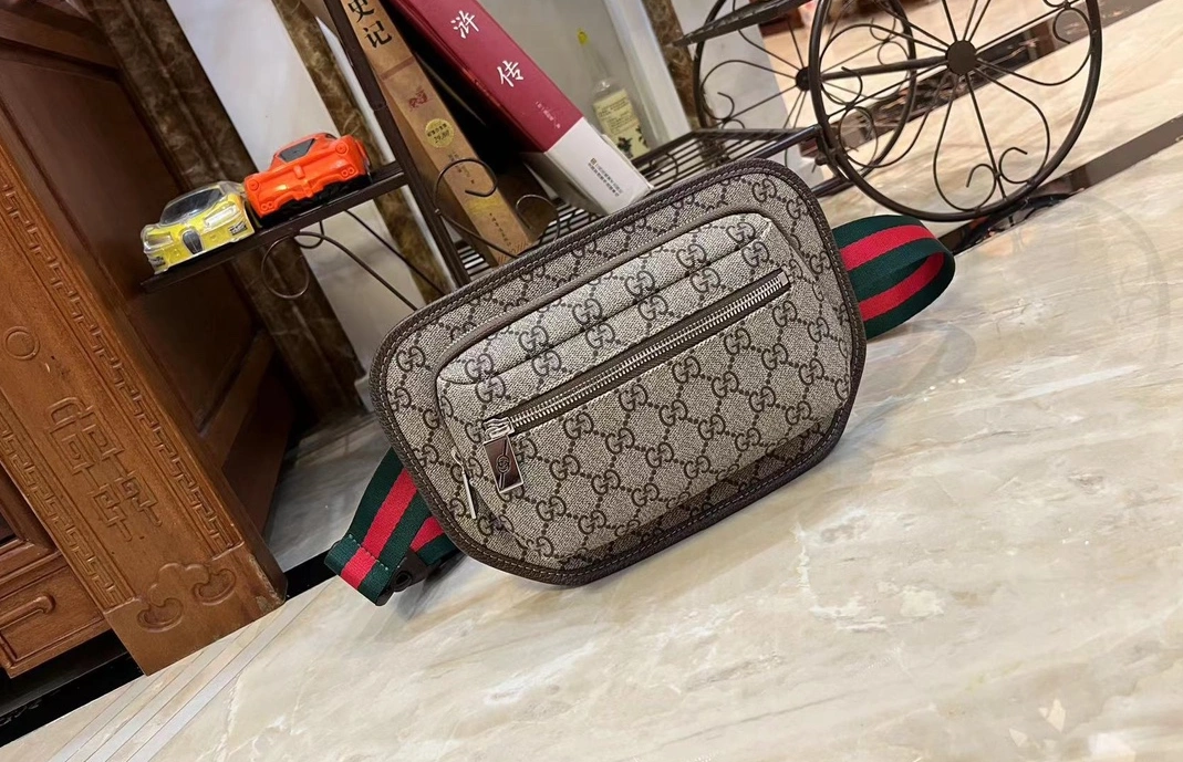 Modern 8040 Gucci AAA Quality Belt Bags