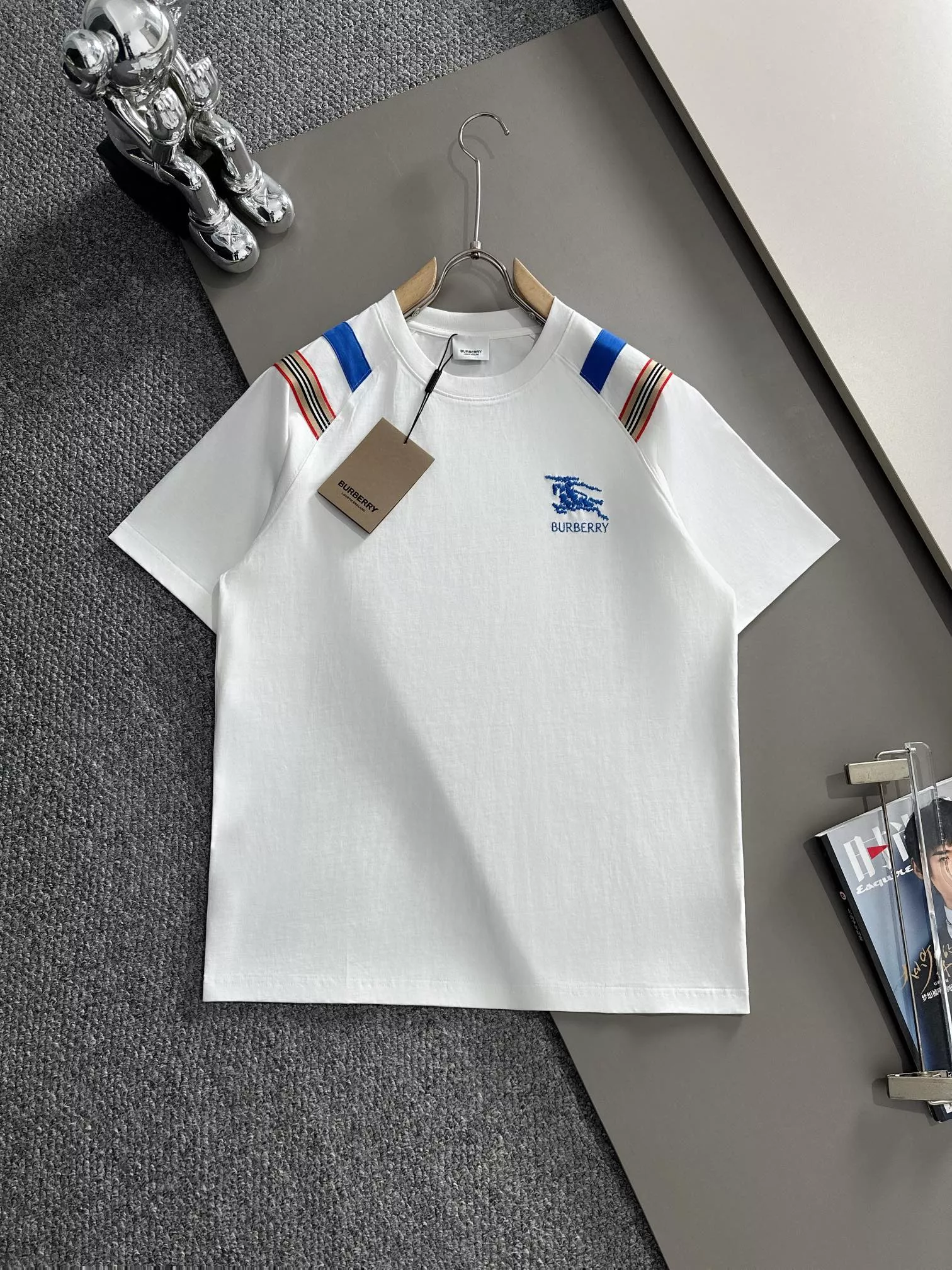 Modern 8106 Burberry T-Shirts Short Sleeved For Unisex