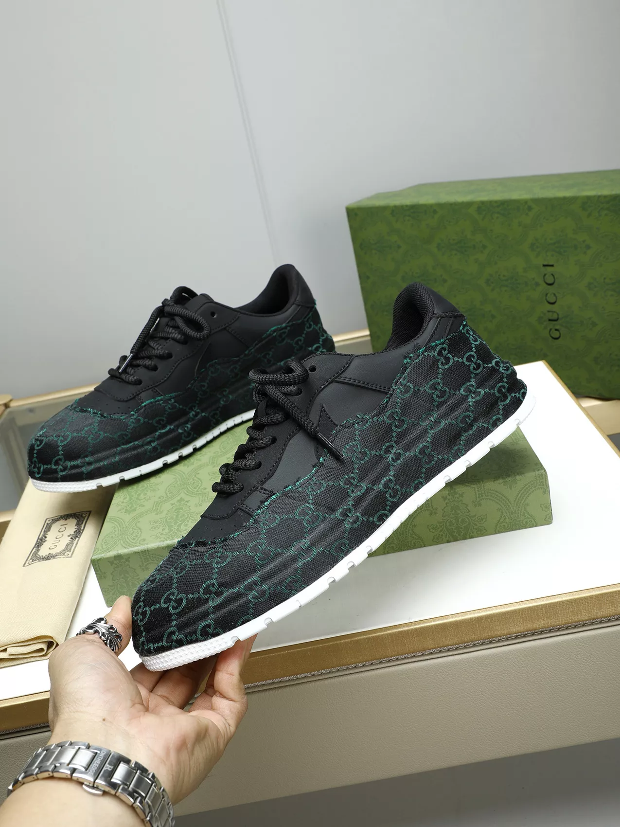 Modern 8208 Gucci Casual Shoes For Men