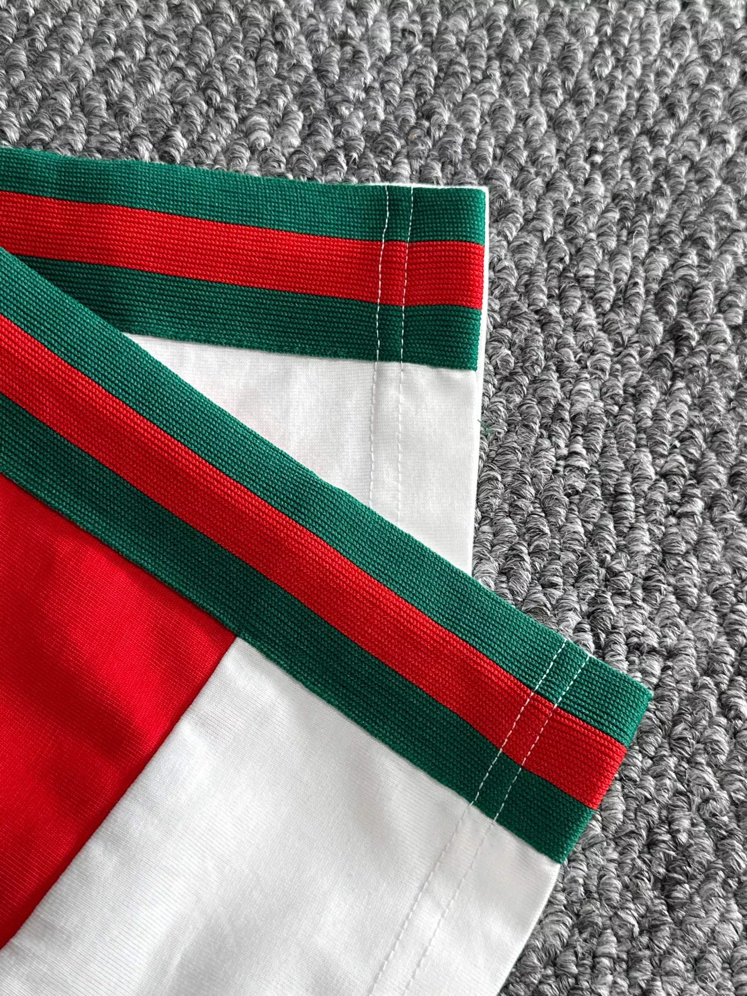 Modern 8222 Gucci T-Shirts Short Sleeved For Unisex
