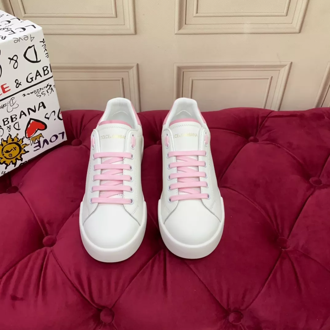 Modern 8232 Dolce & Gabbana D&G Casual Shoes For Women