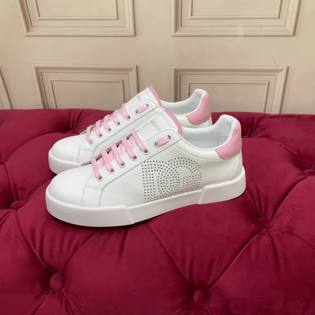 Modern 8232 Dolce & Gabbana D&G Casual Shoes For Women