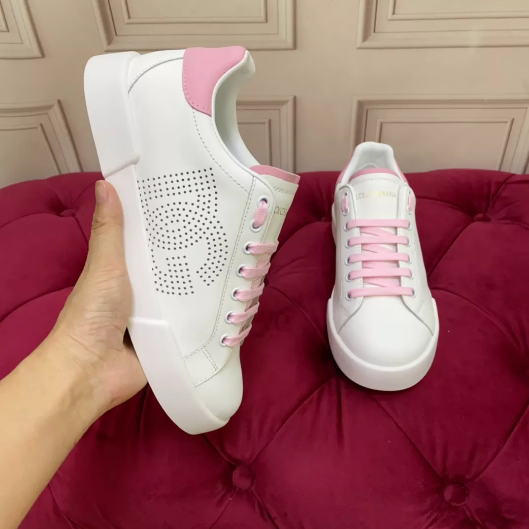 Modern 8232 Dolce & Gabbana D&G Casual Shoes For Women