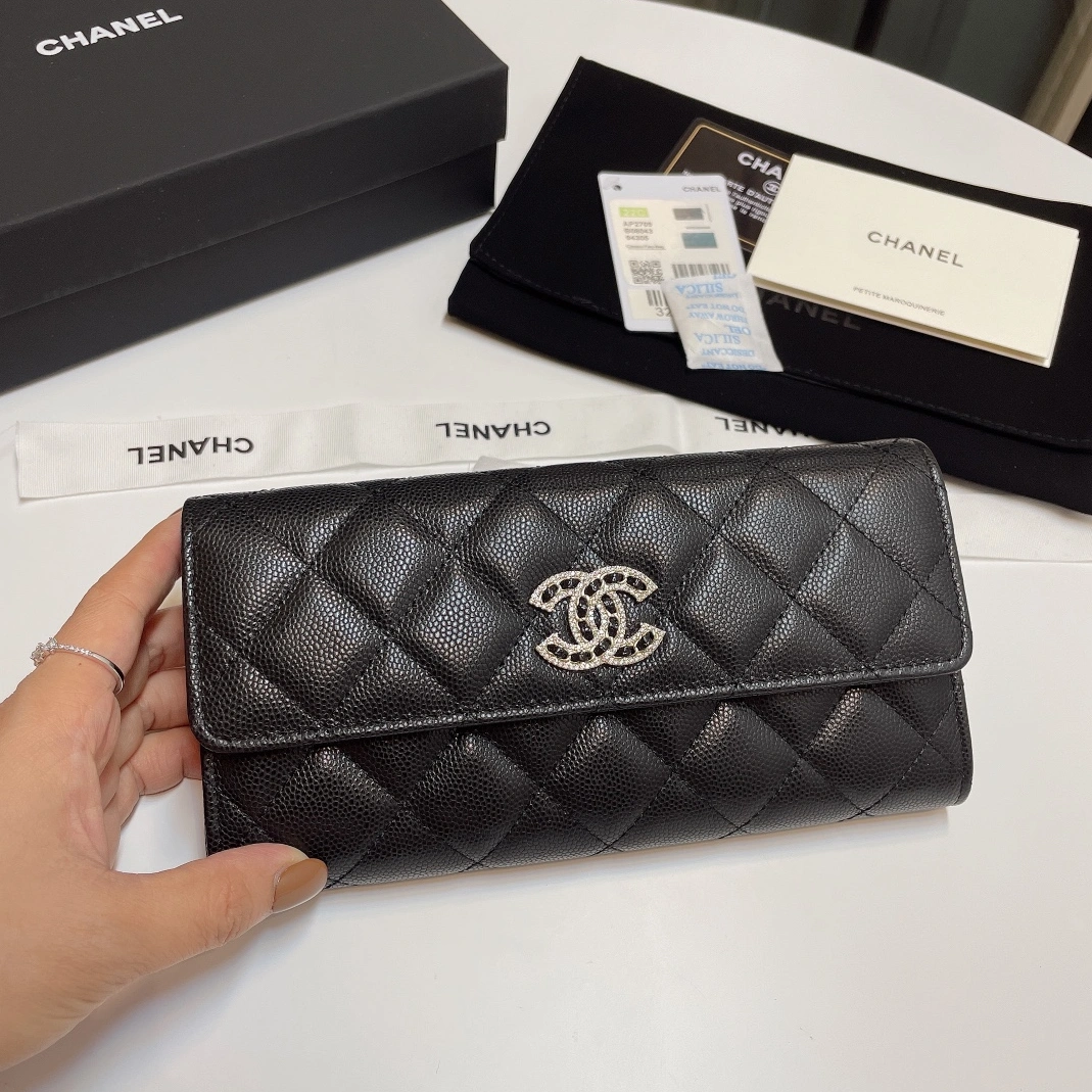 Modern 8304 Chanel AAA Quality Wallets