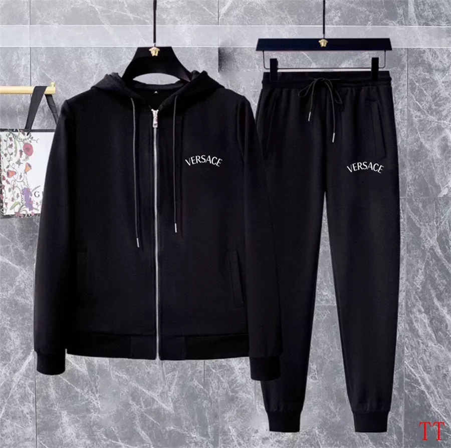 Modern 8316 Versace Tracksuits Long Sleeved For Men