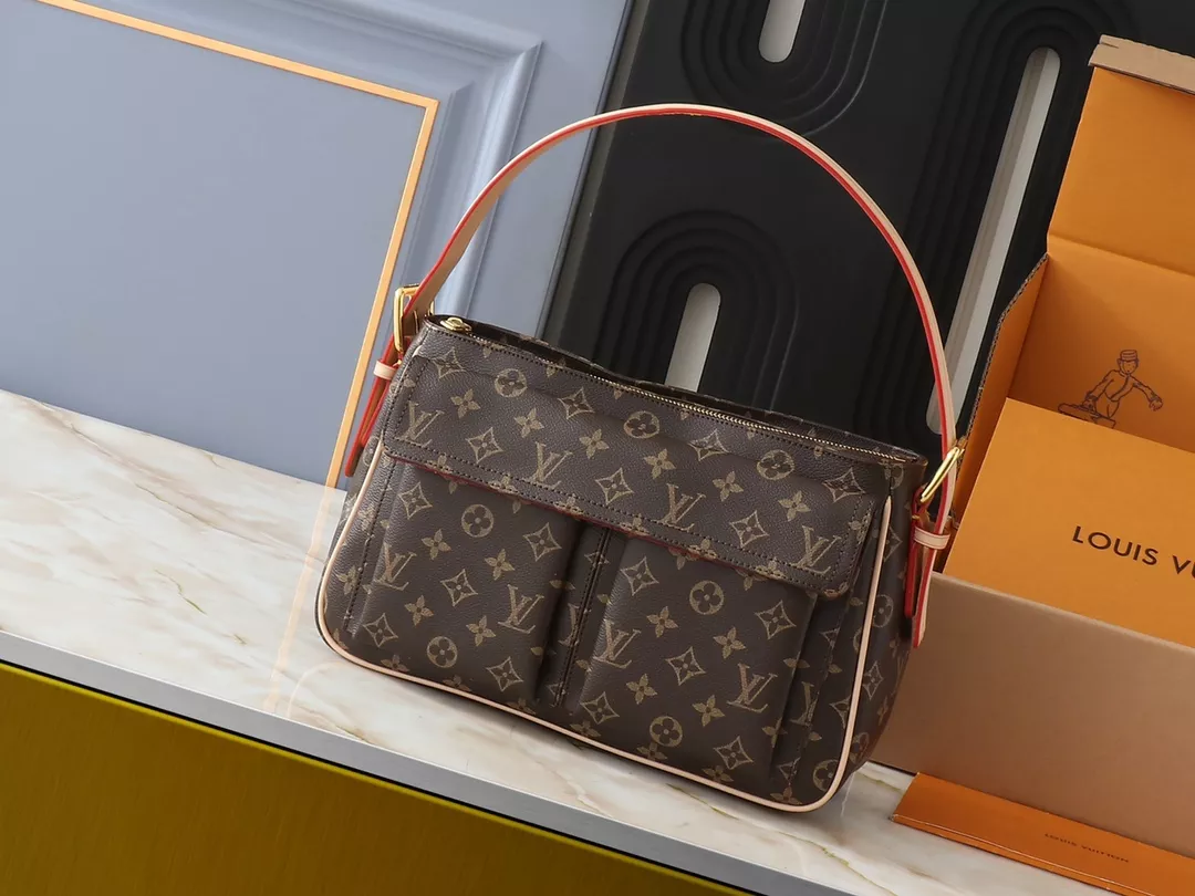 Modern 8317 Louis Vuitton AAA Quality Shoulder Bags For Women
