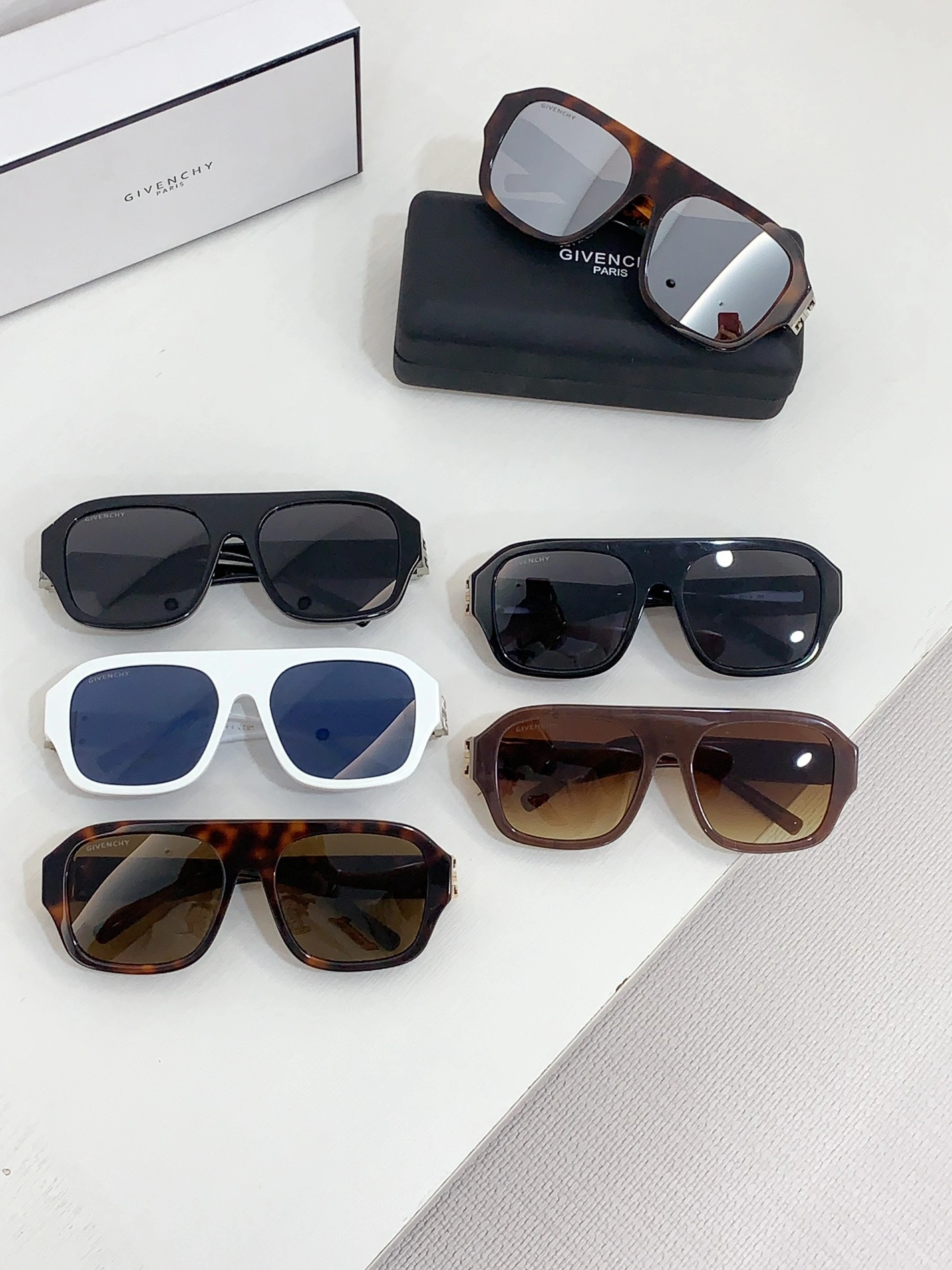 Modern 8328 Givenchy AAA Quality Sunglasses