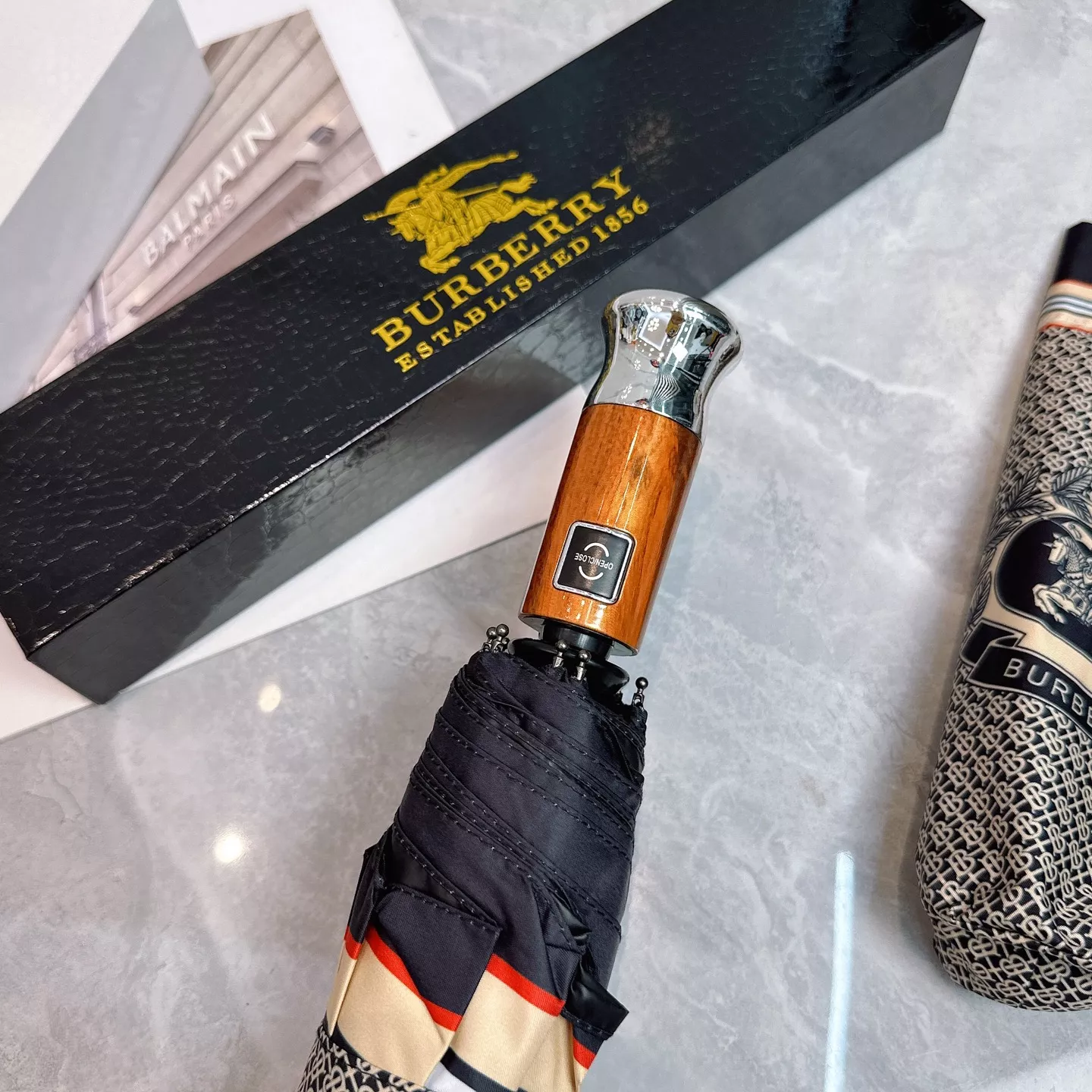 Modern 8329 Burberry Umbrellas