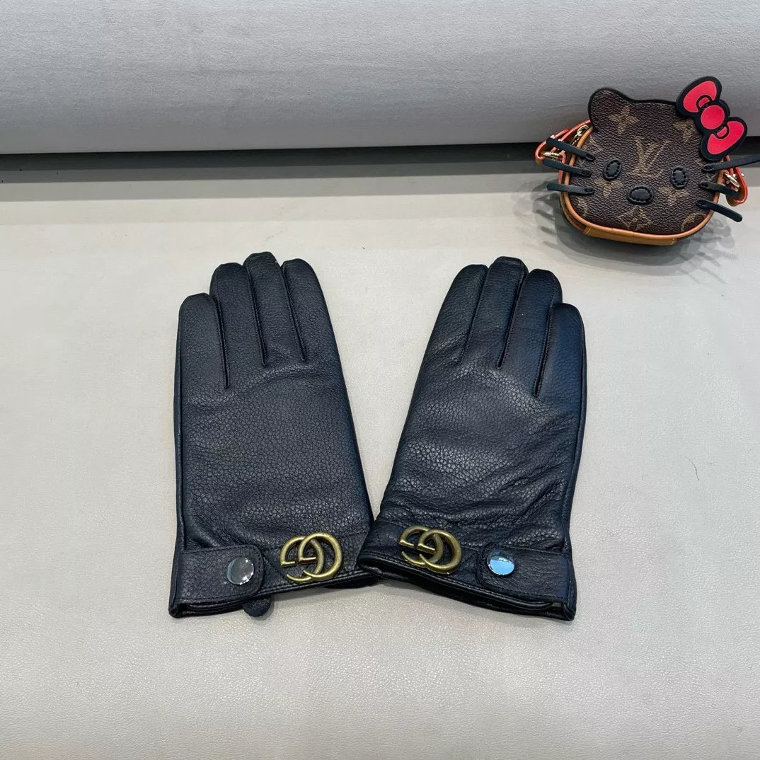 Modern 8469 Gucci Gloves For Men