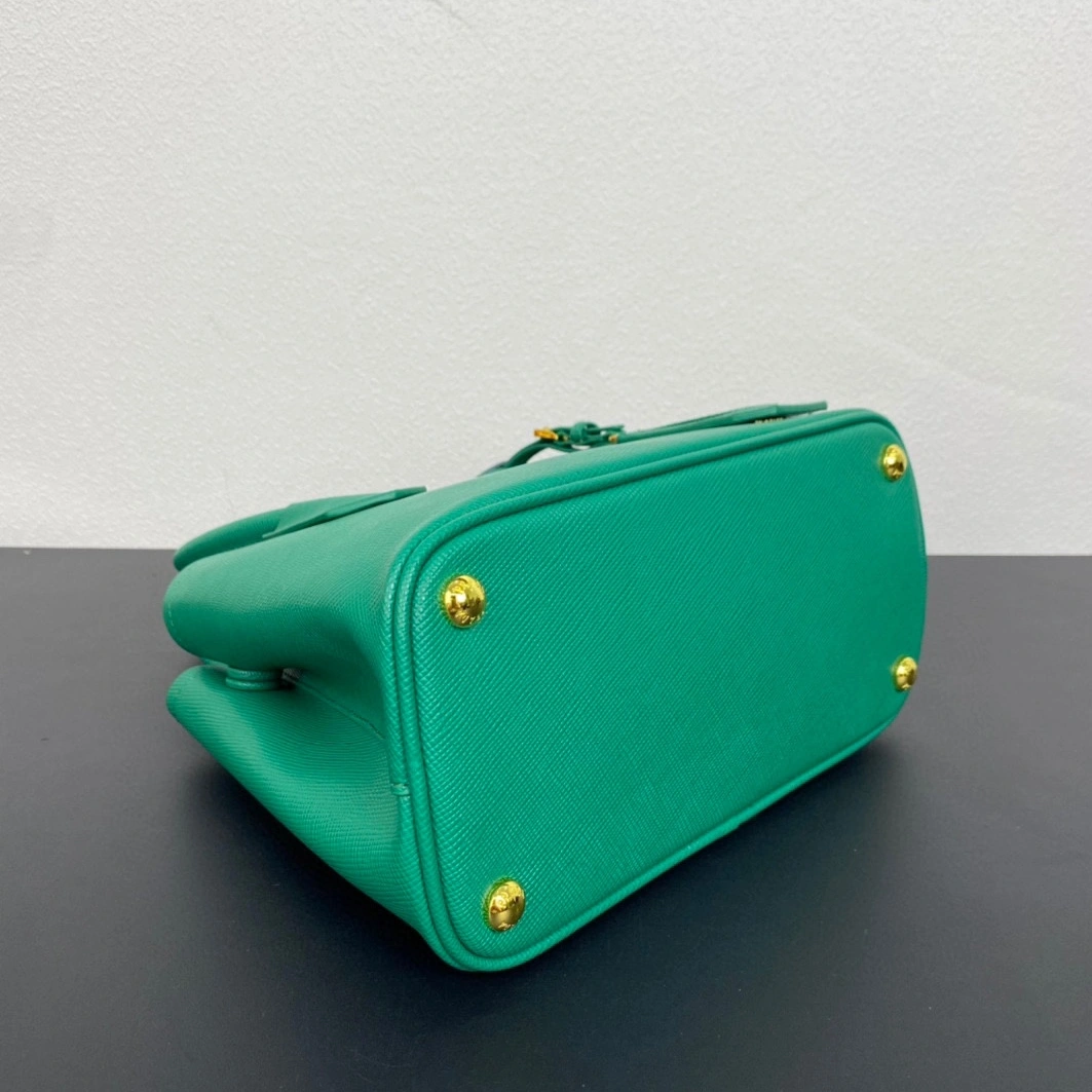 Modern 8623 Prada AAA Quality Handbags For Women