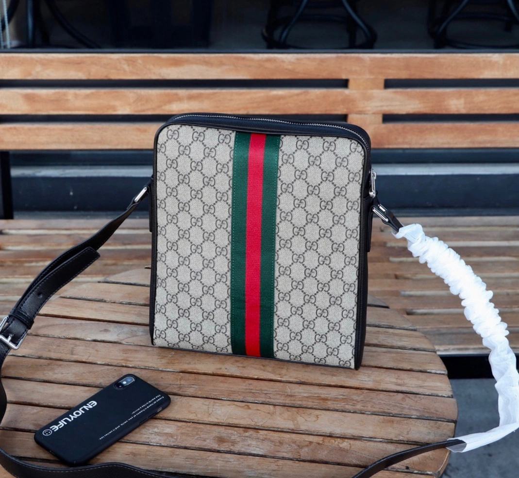 Modern 8671 Gucci AAA Man Messenger Bags