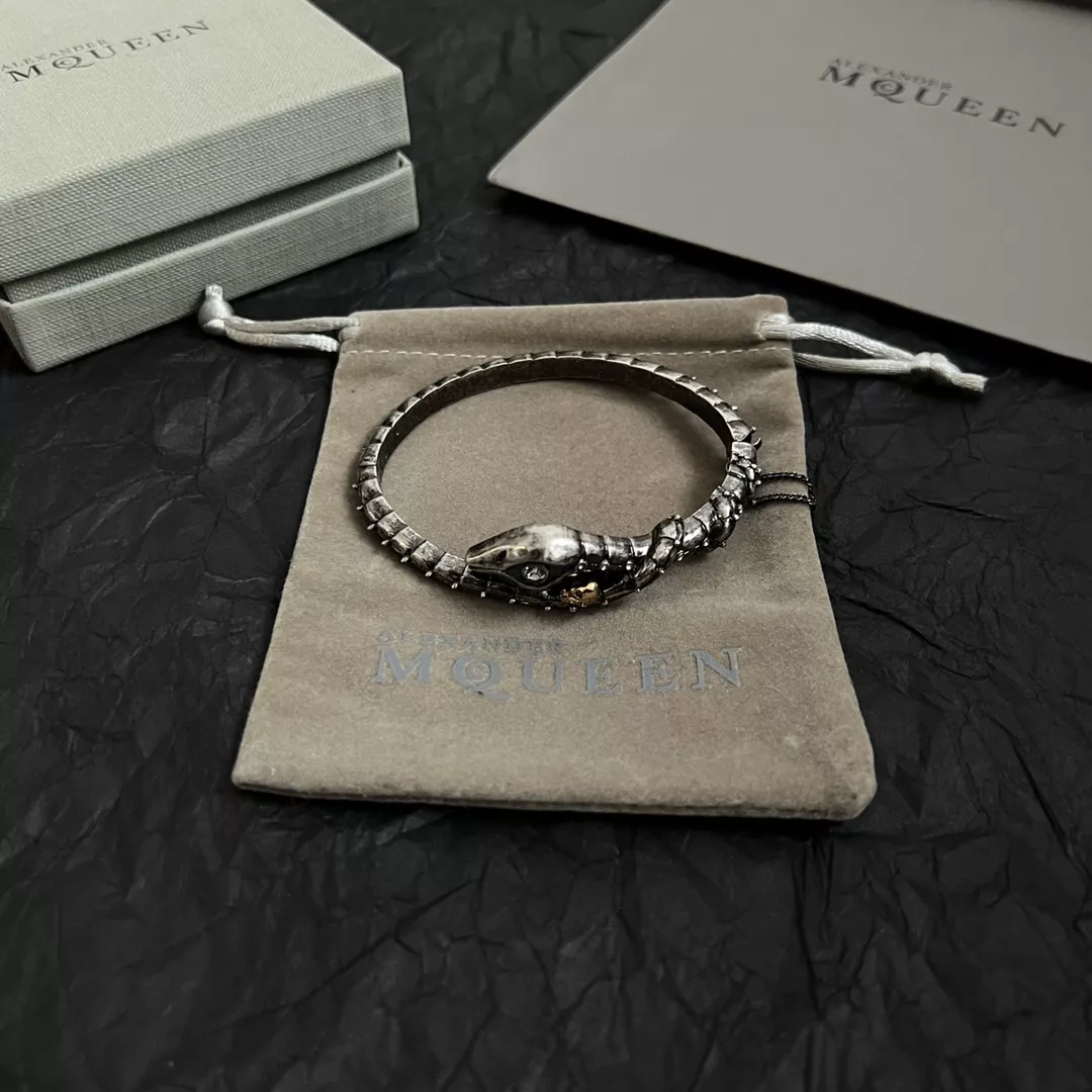 Modern 8766 Alexander McQueen Bracelets