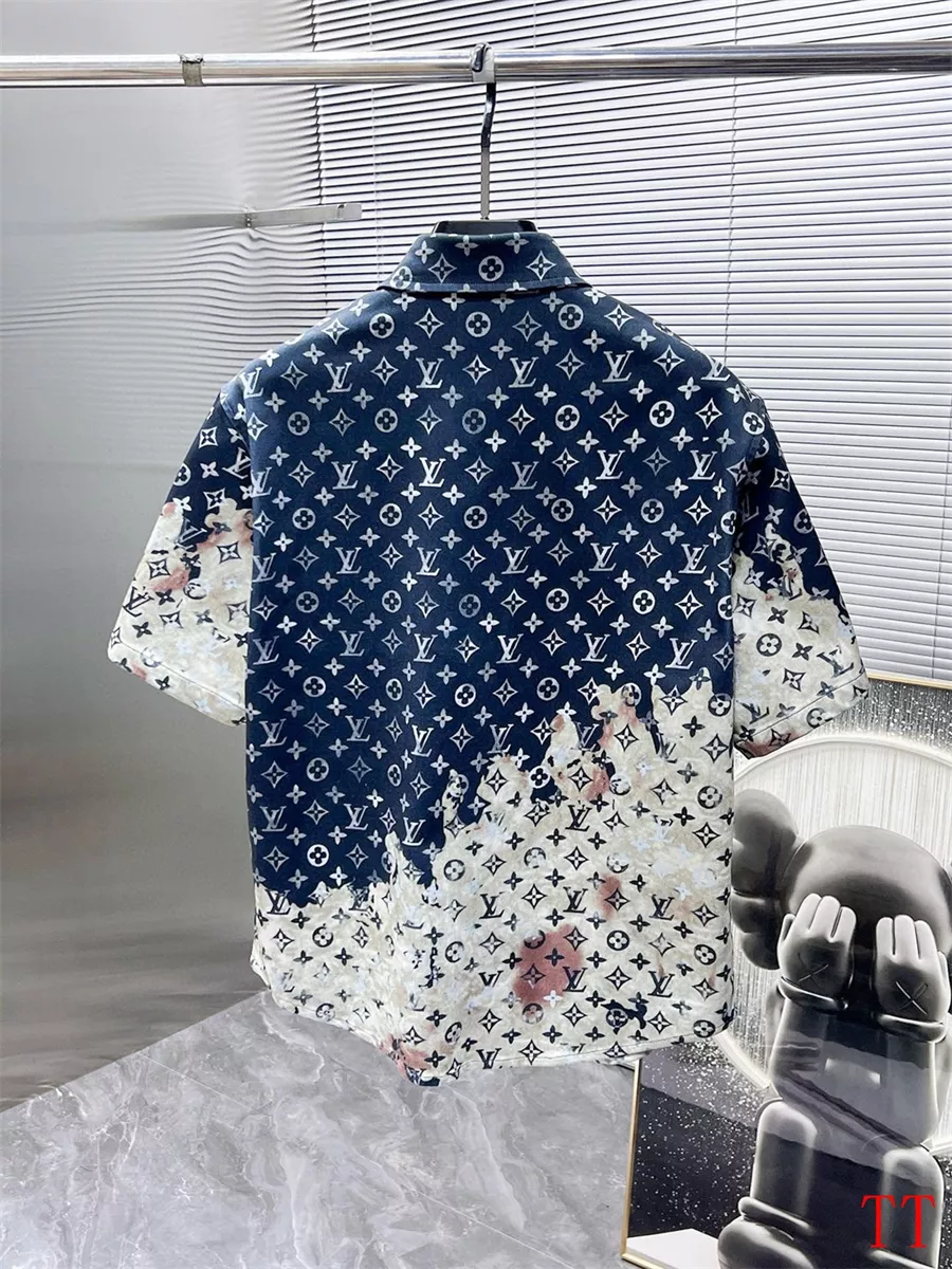 Modern 8809 Louis Vuitton LV Tracksuits Short Sleeved For Men