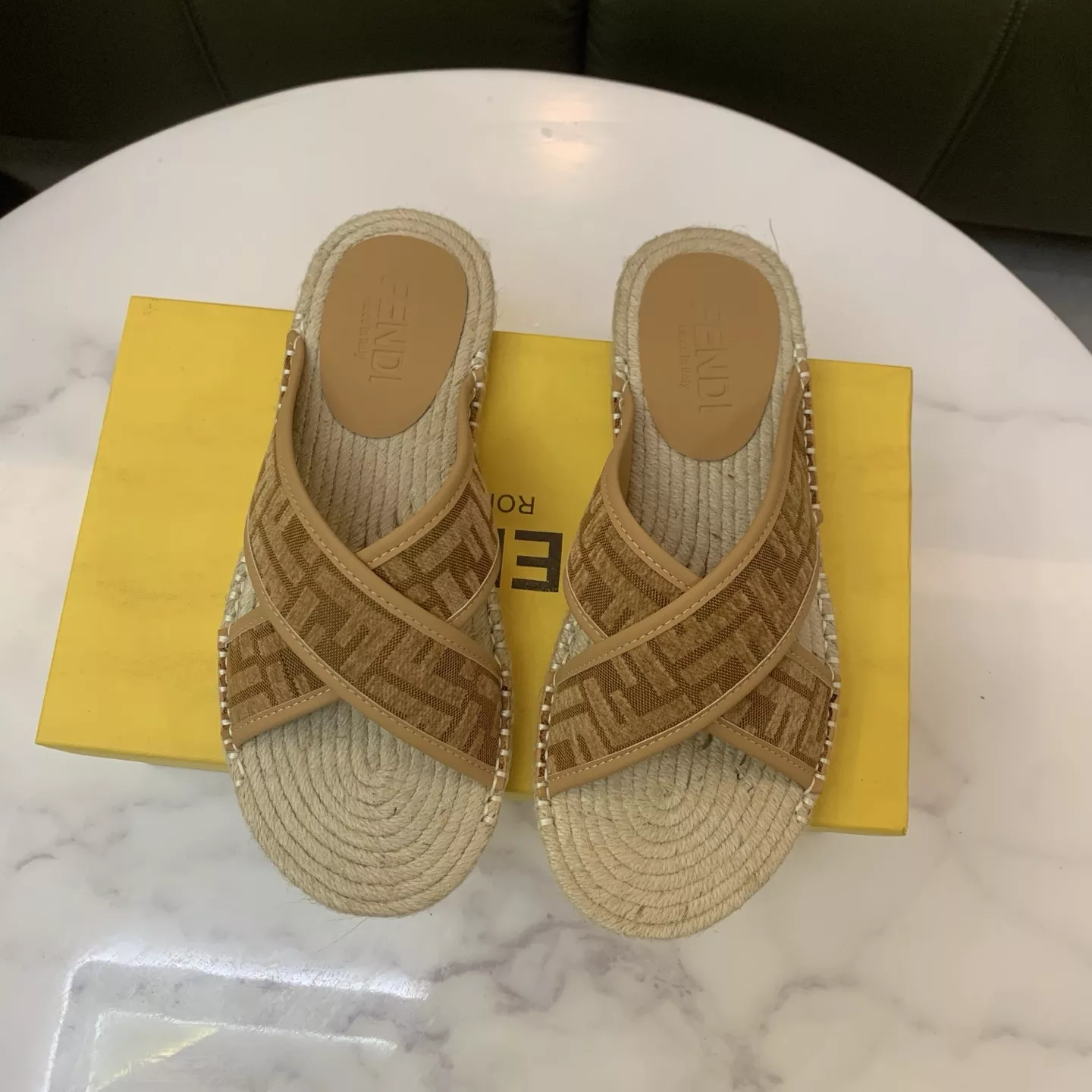 Modern 891 Fendi Slippers For Men
