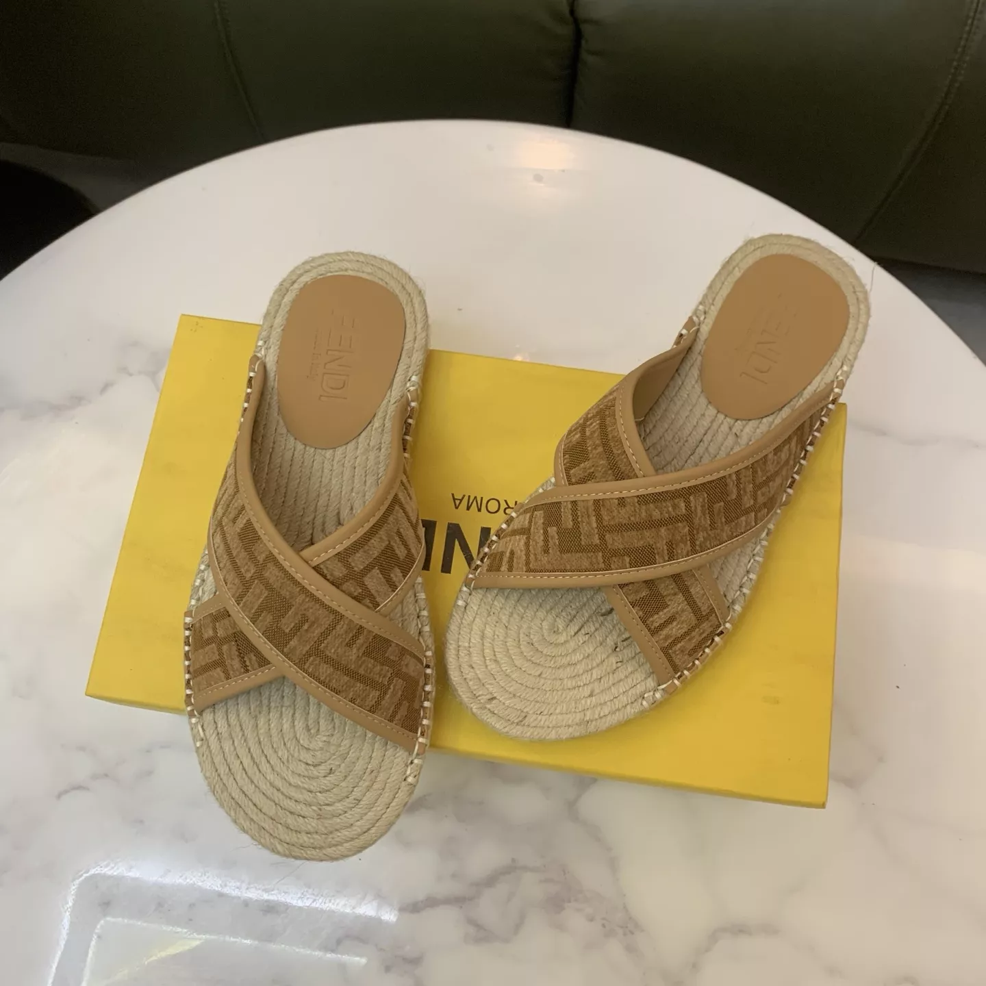 Modern 891 Fendi Slippers For Men