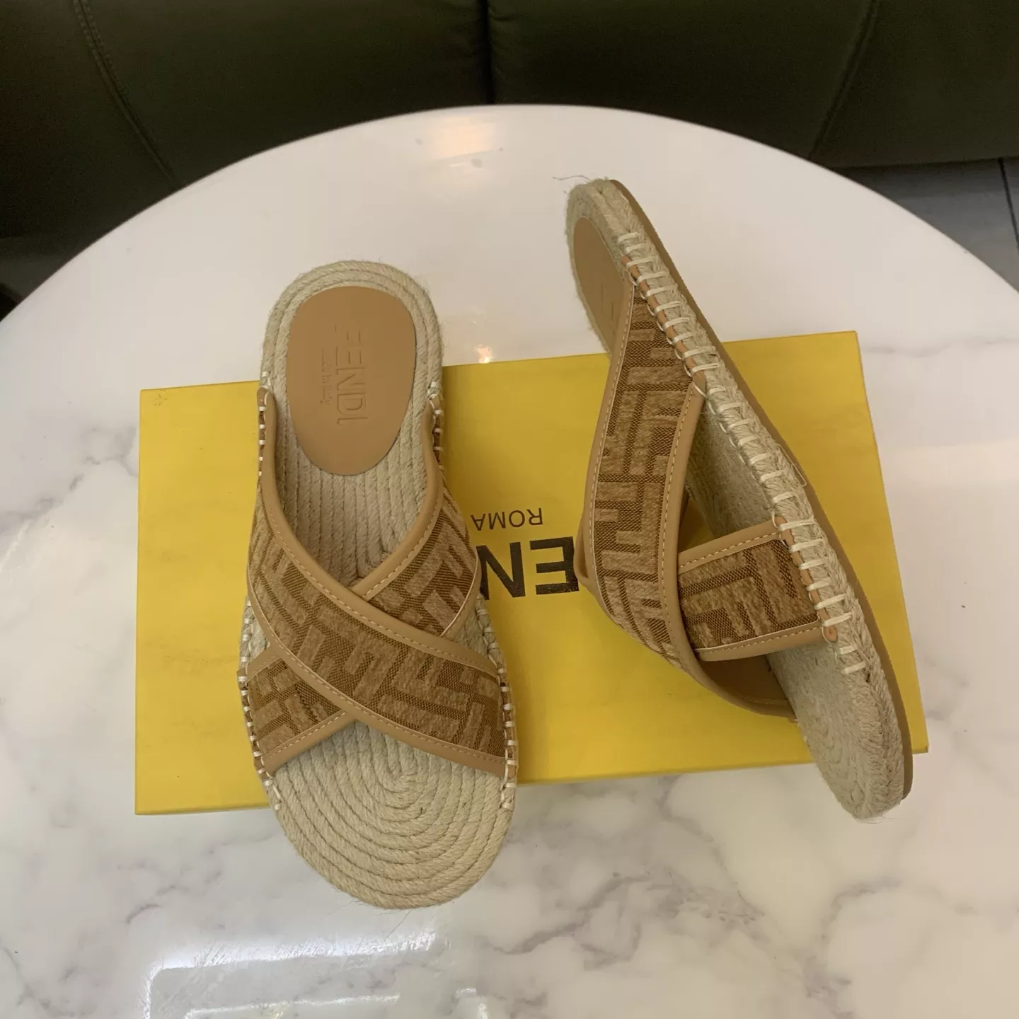 Modern 891 Fendi Slippers For Men