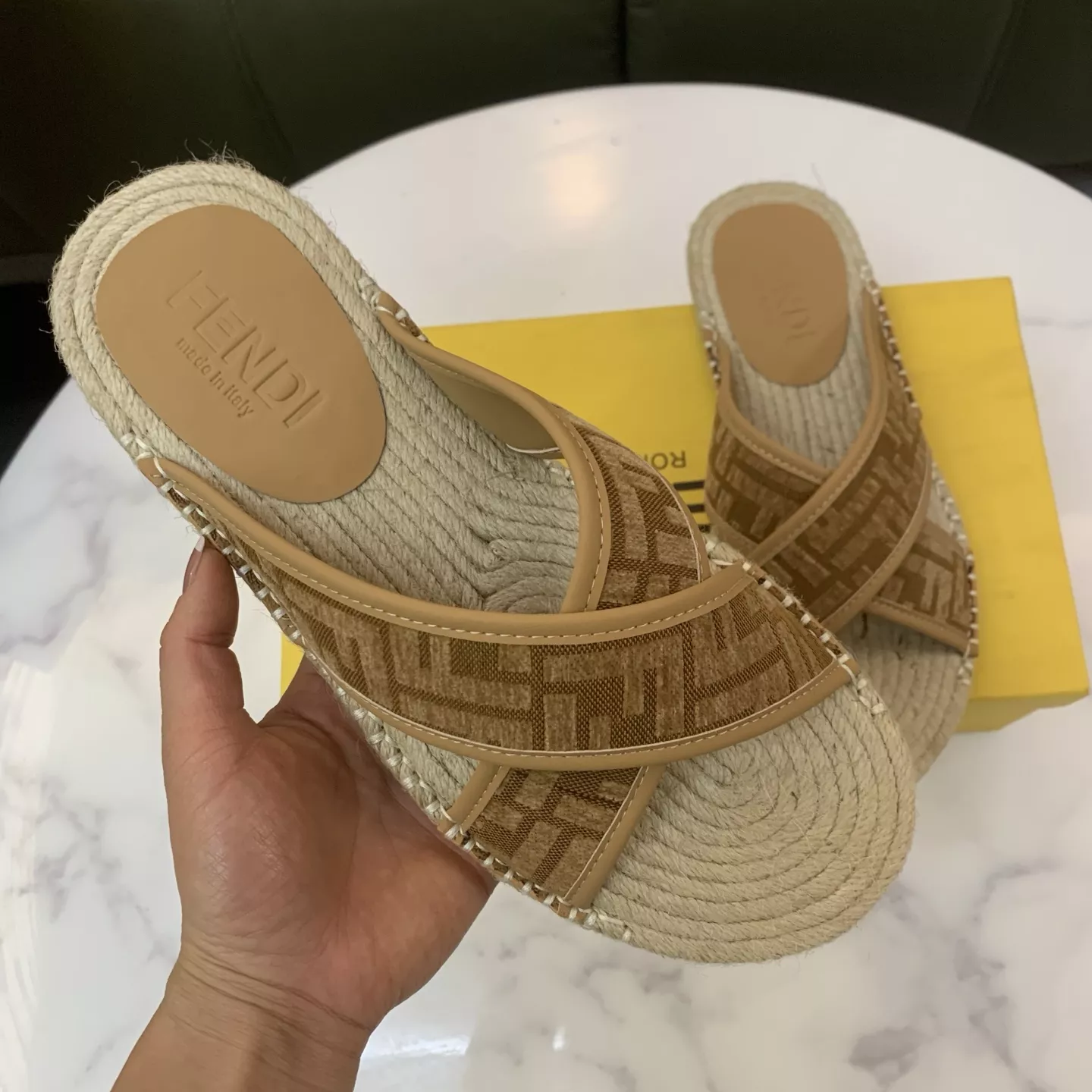 Modern 891 Fendi Slippers For Men