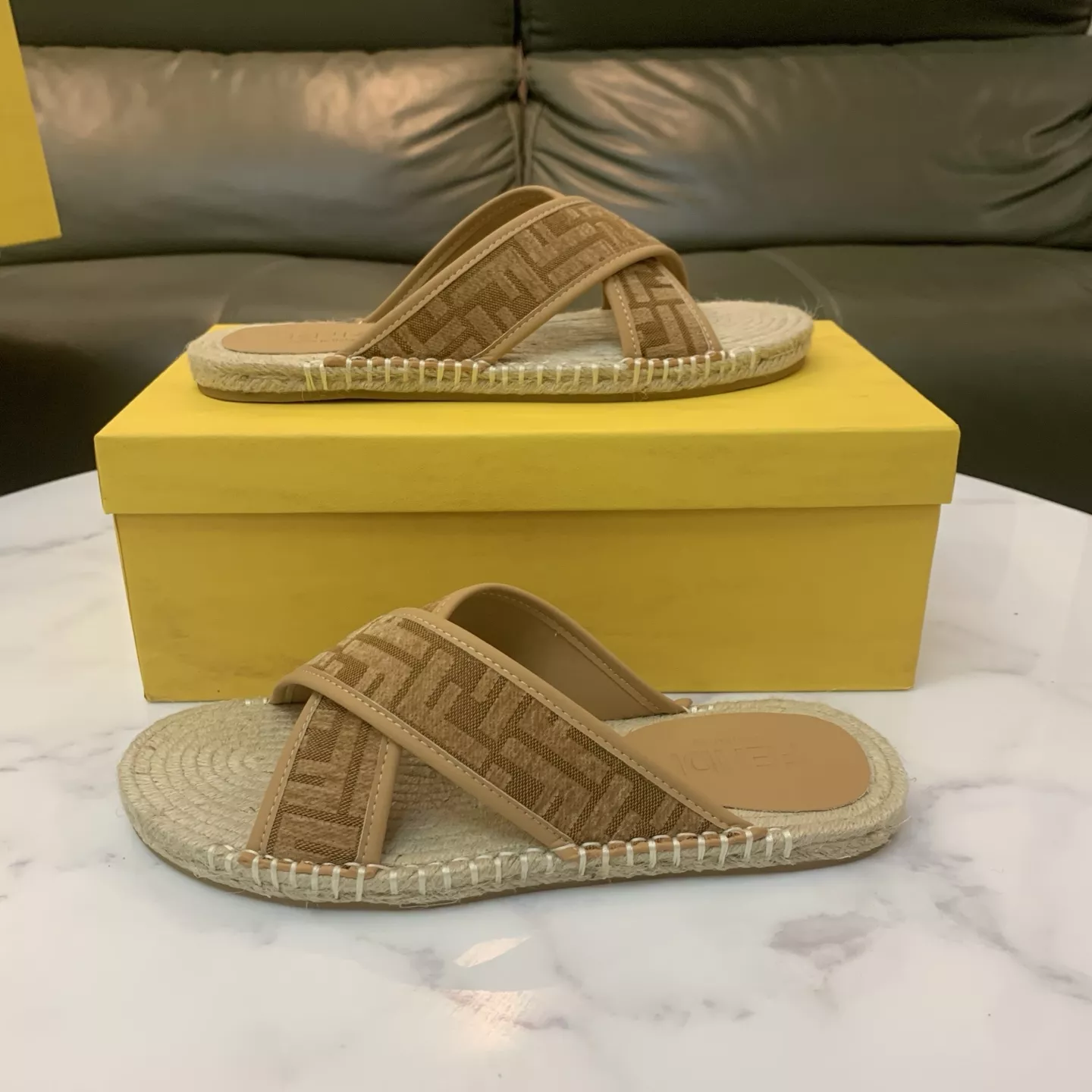 Modern 891 Fendi Slippers For Men