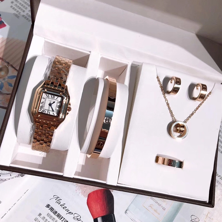 Modern 9033 Cartier Watches