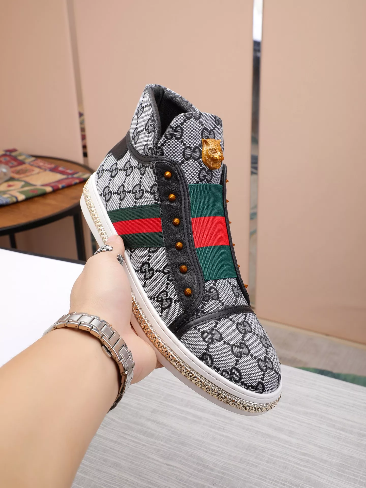 Modern 9104 Gucci High Tops Shoes For Men