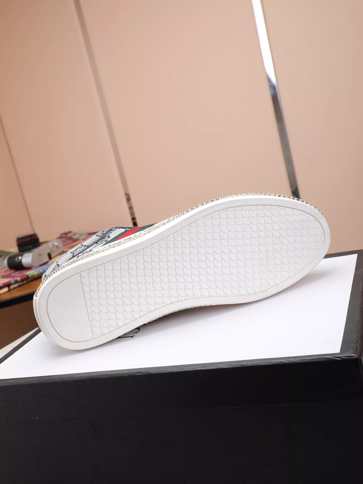 Modern 9104 Gucci High Tops Shoes For Men