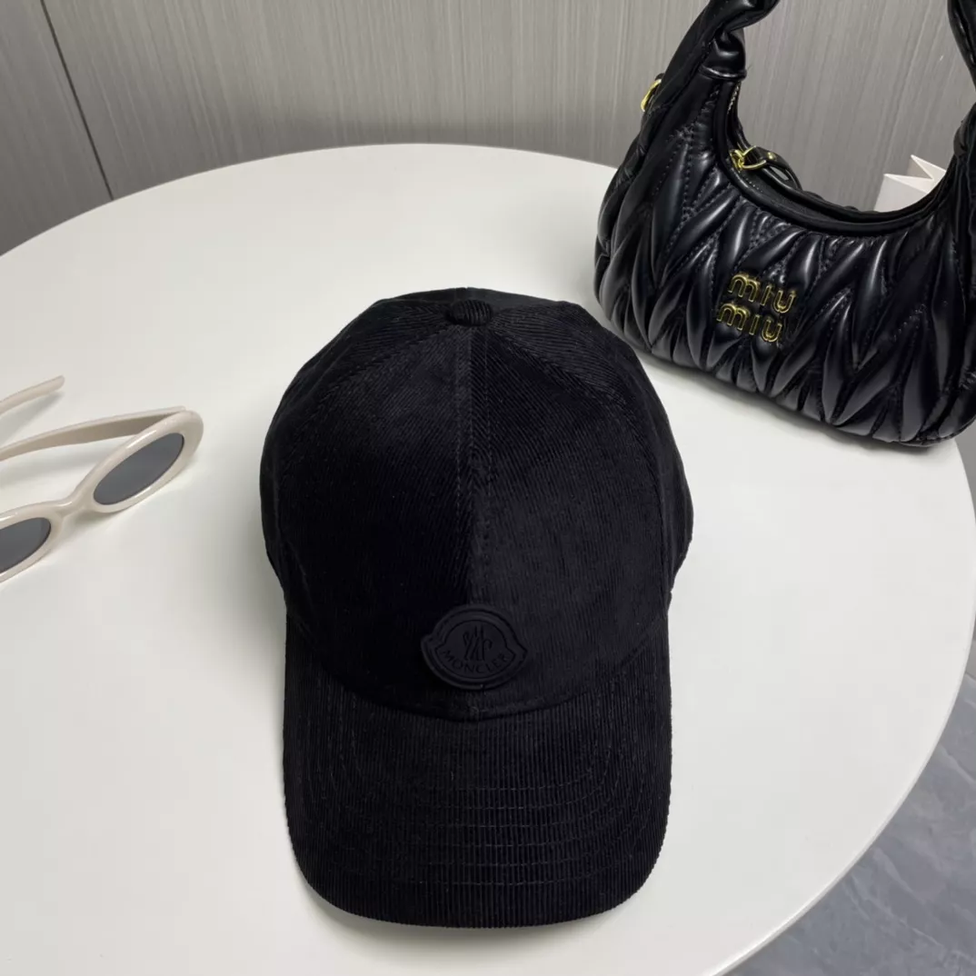 Modern 9145 Moncler Caps