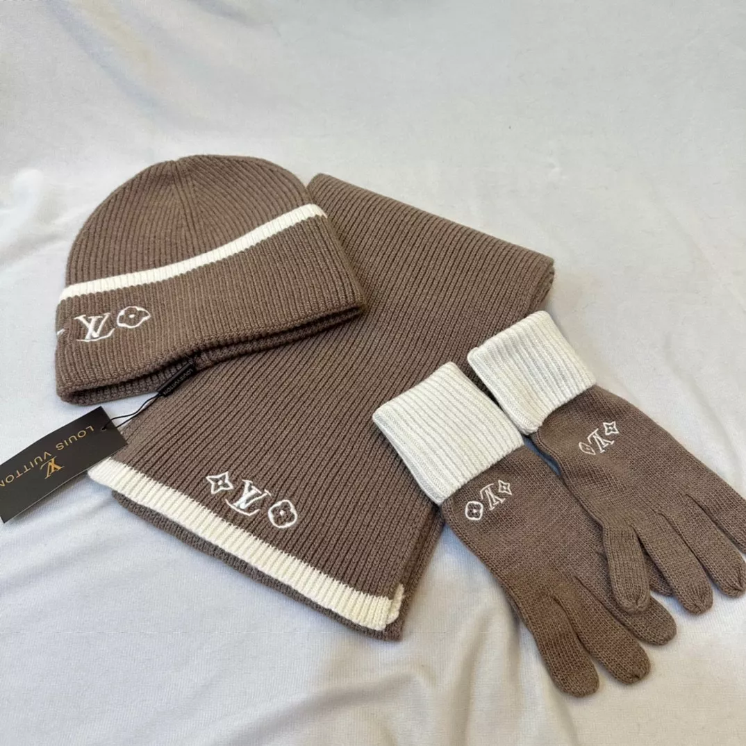 Modern 9160 Louis Vuitton LV Hat and Scarf and Glove Set