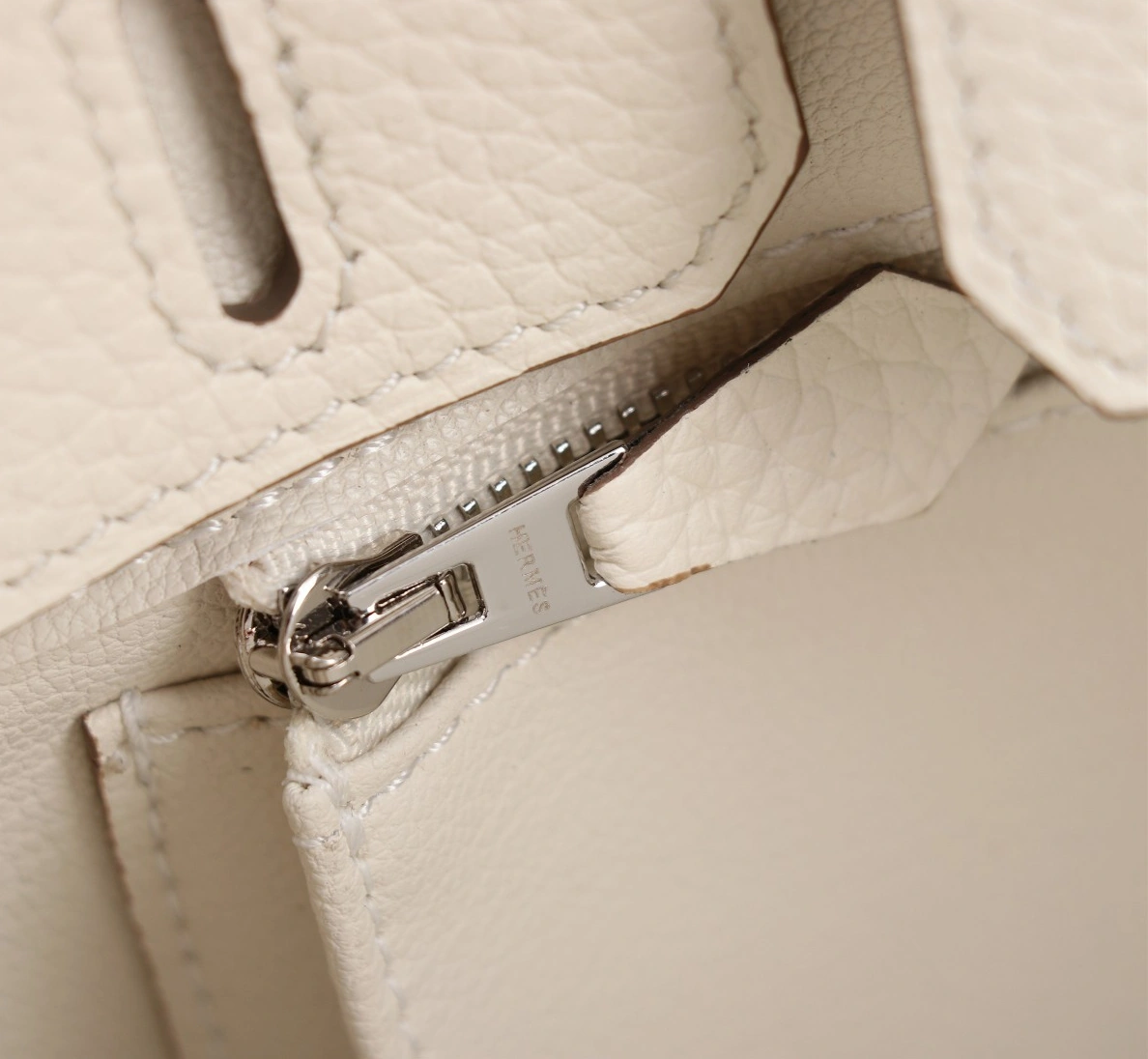 Modern 9399 Hermes AAA Quality Handbags For Women