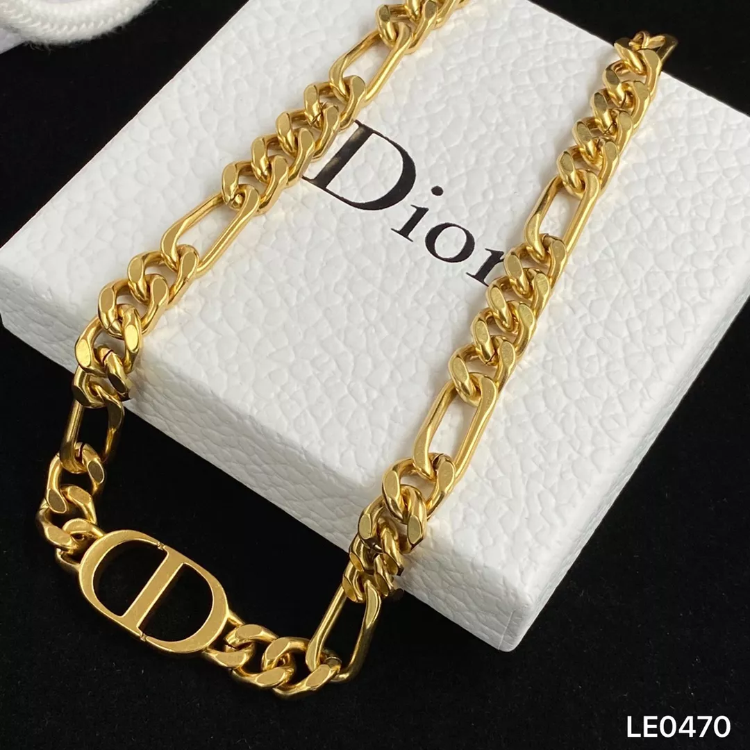 Modern 9437 Christian Dior Jewelry Set