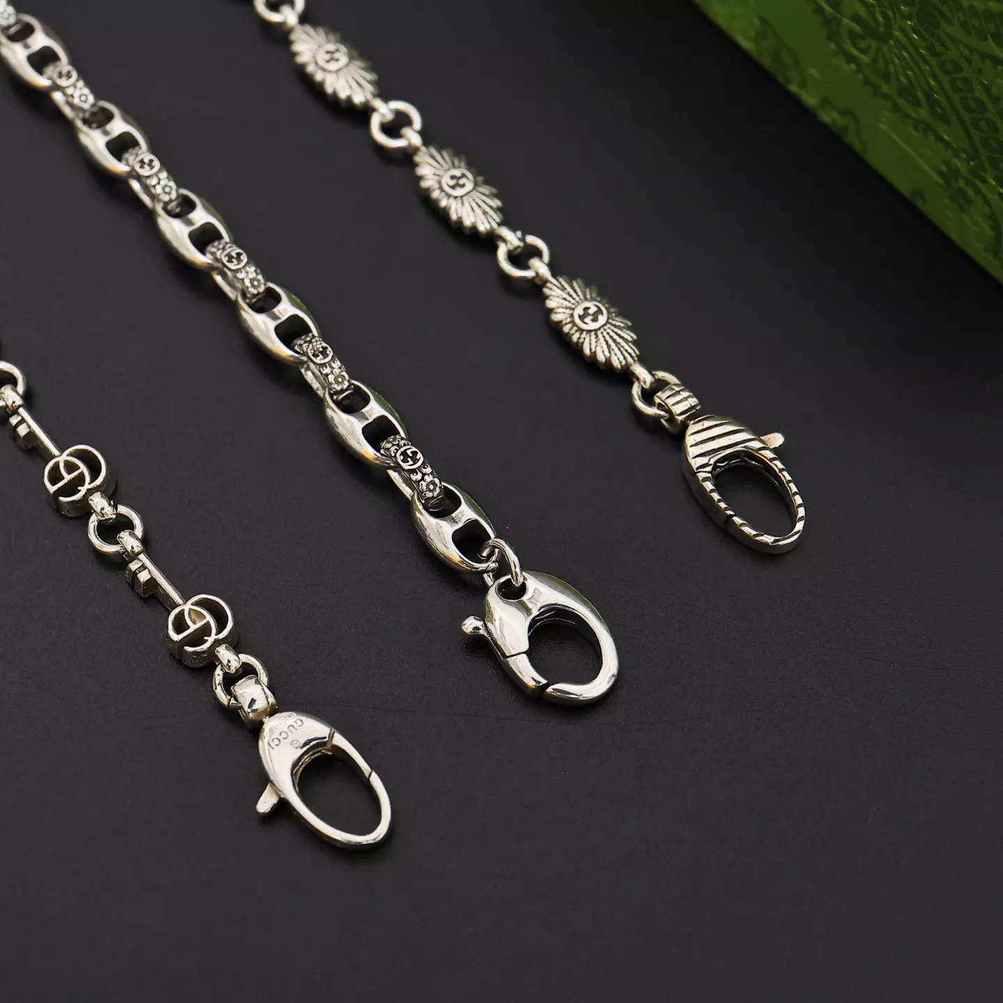 Modern 949 Gucci Bracelets
