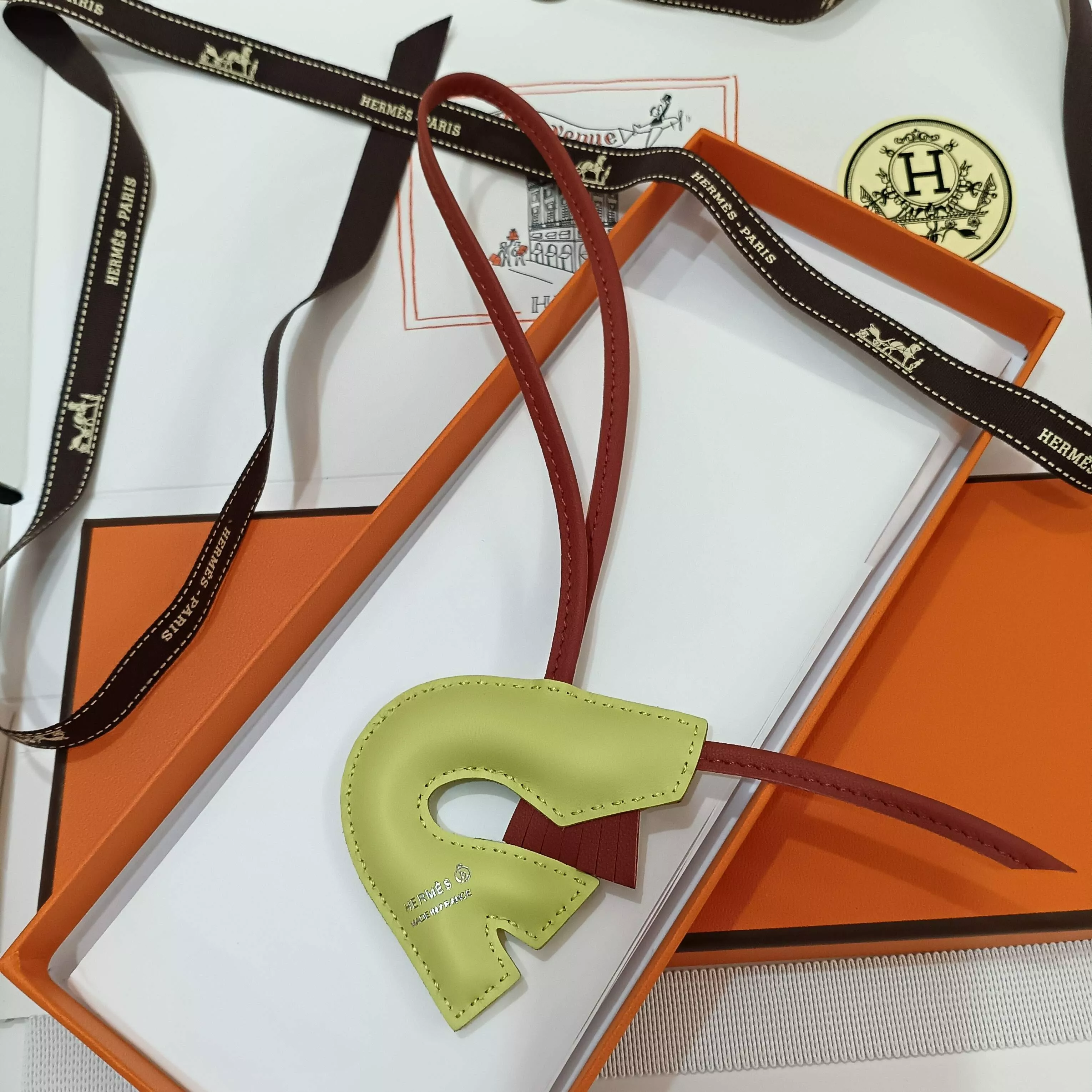 Modern 9526 Hermes Key Holder And Bag Buckle