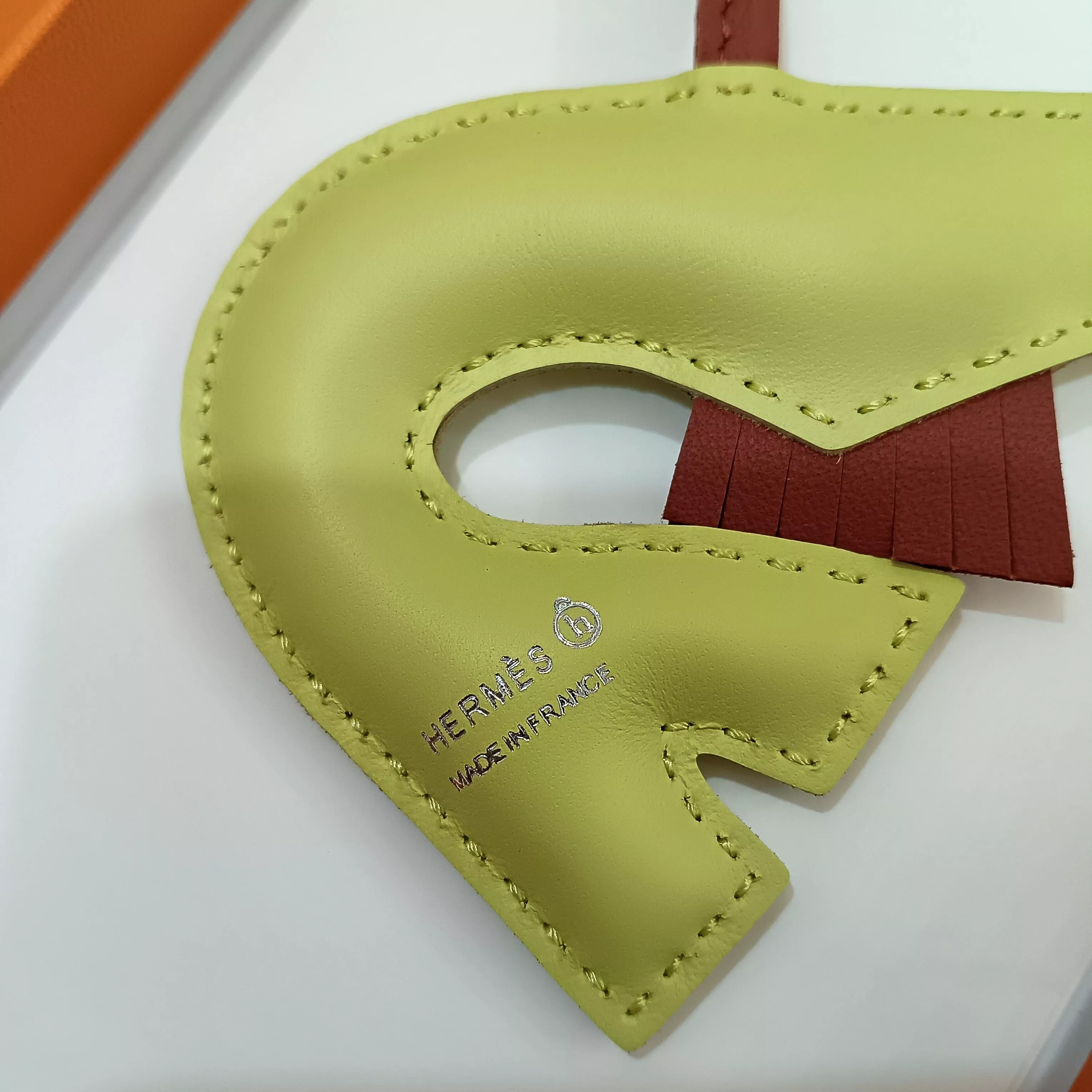 Modern 9526 Hermes Key Holder And Bag Buckle