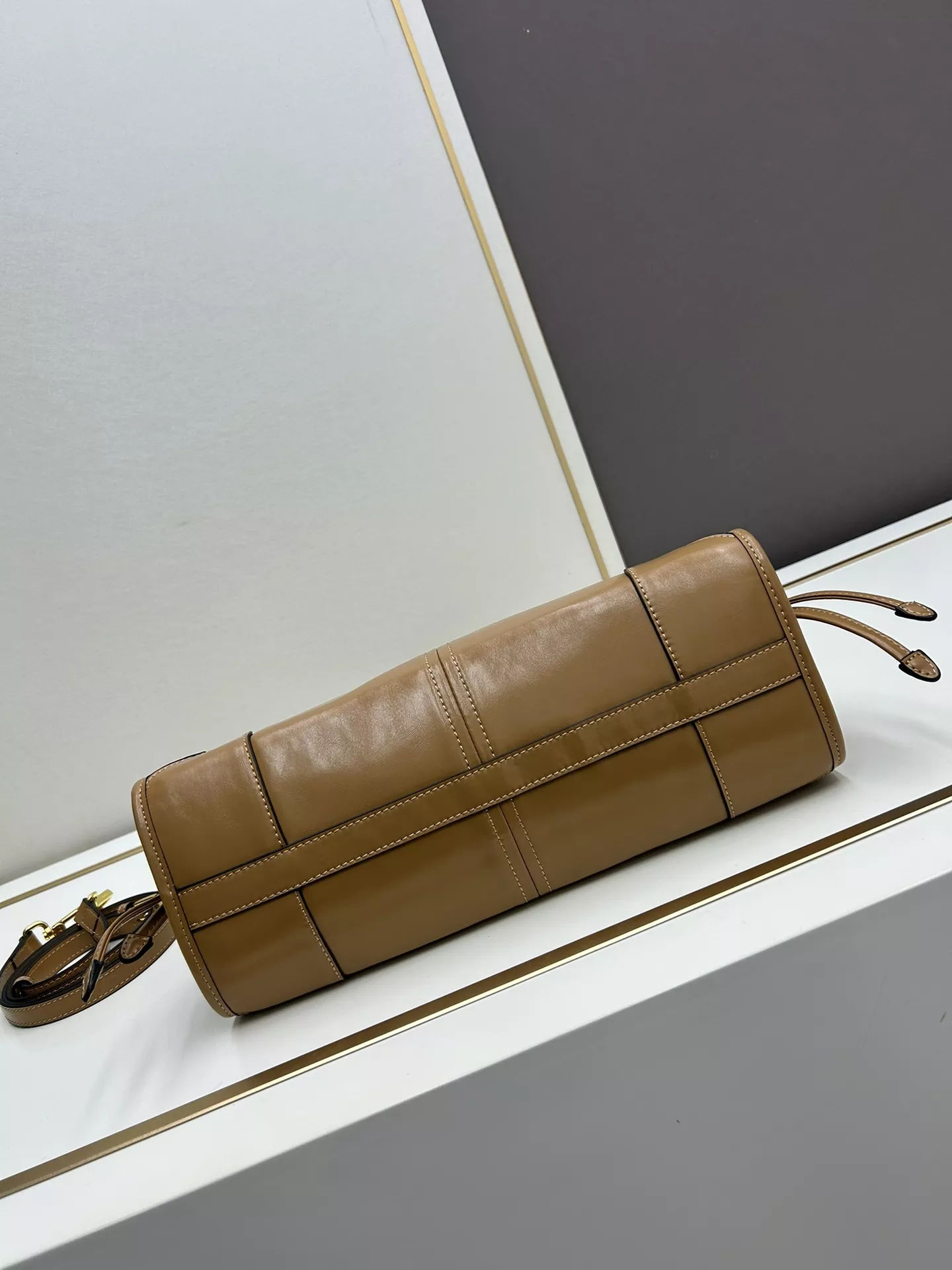 Modern 9564 Prada AAA Quality Handbags For Women