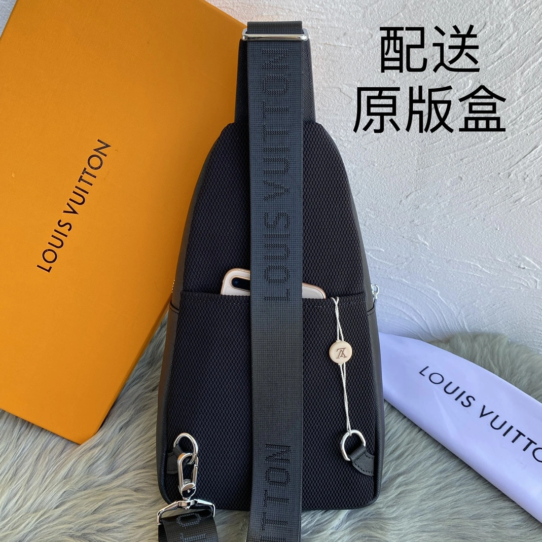 Modern 9589 Louis Vuitton AAA Man Messenger Bags