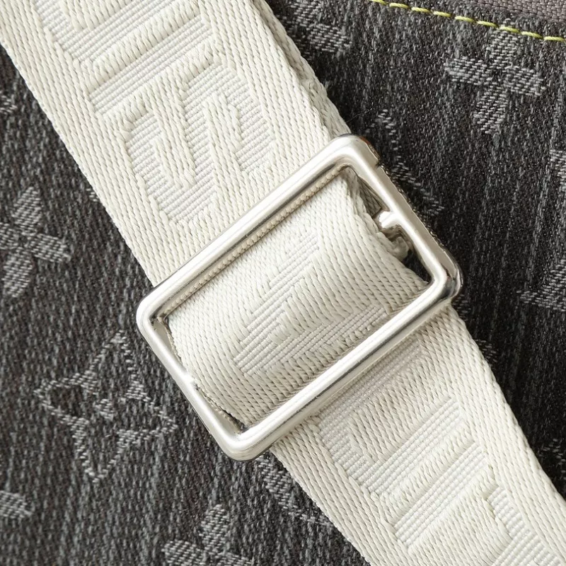 Modern 9675 Louis Vuitton Messenger Bags